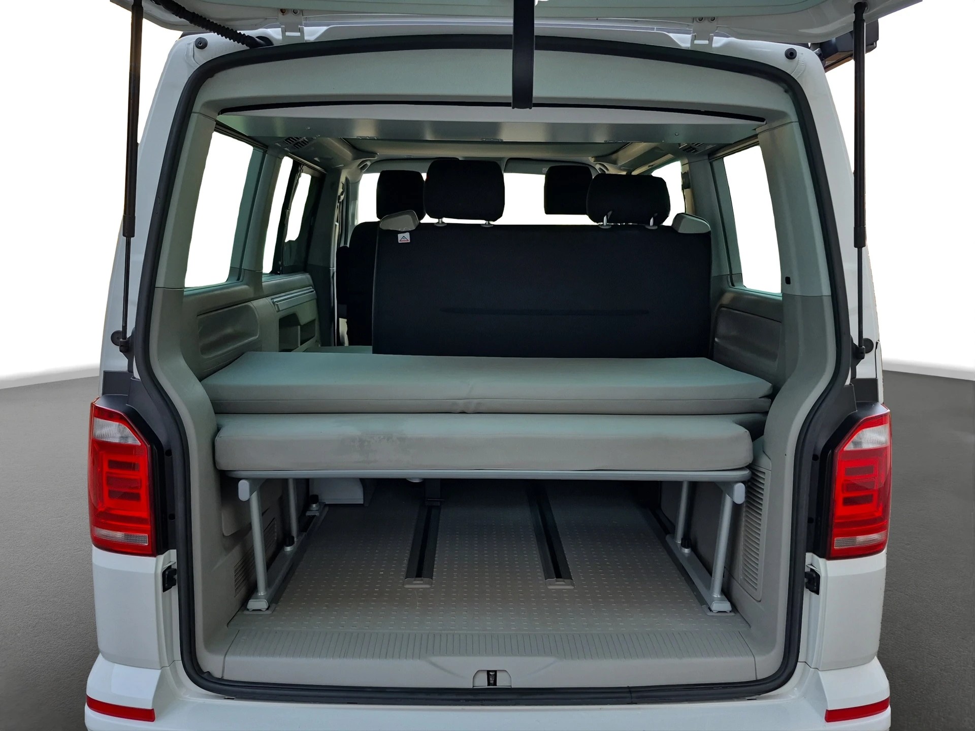 VW T6 California 2.0 TDI Beach DSG Anhängerkupplung-image-10