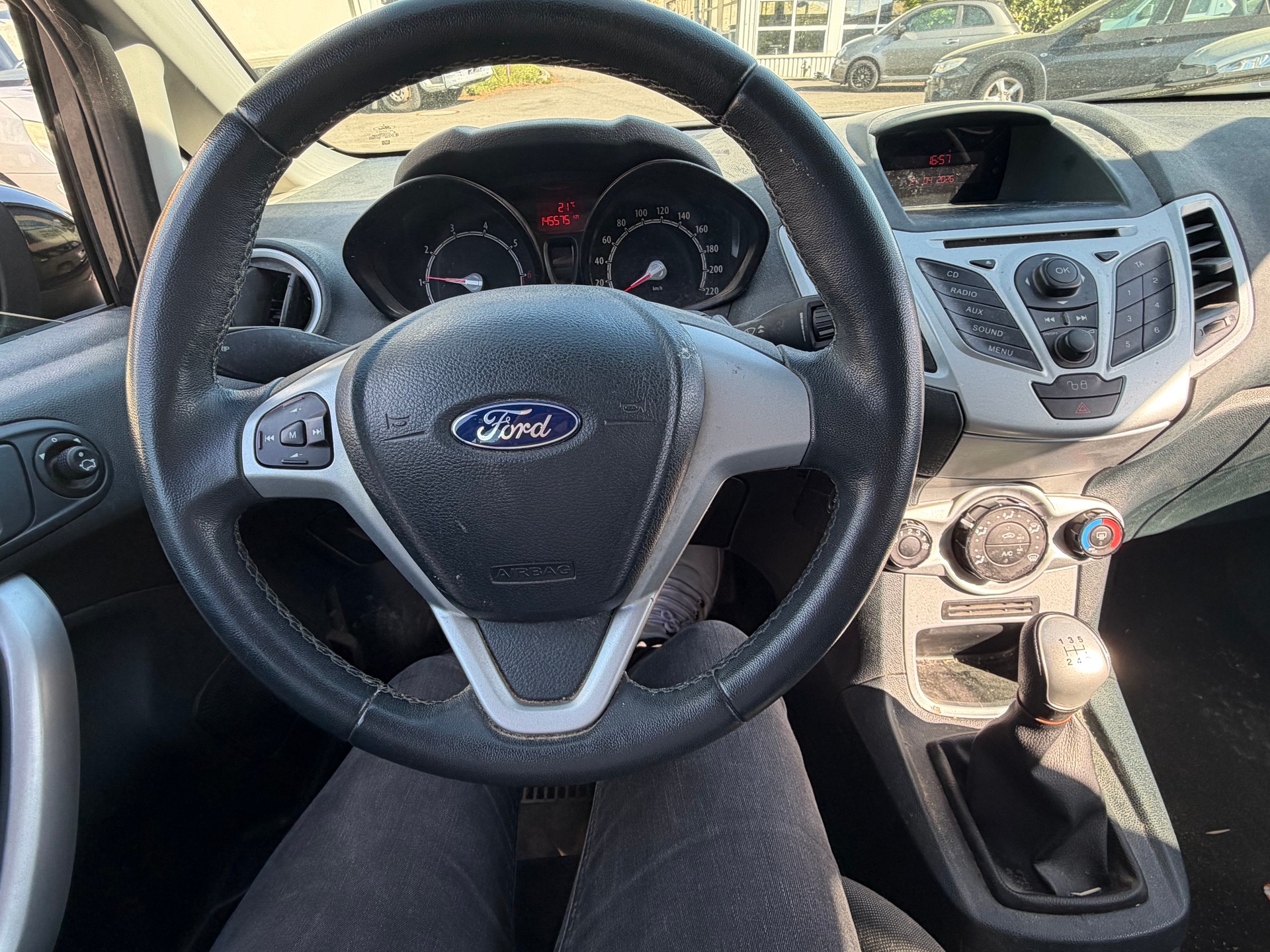 FORD Fiesta 1.25 16V Ambiente-image-4