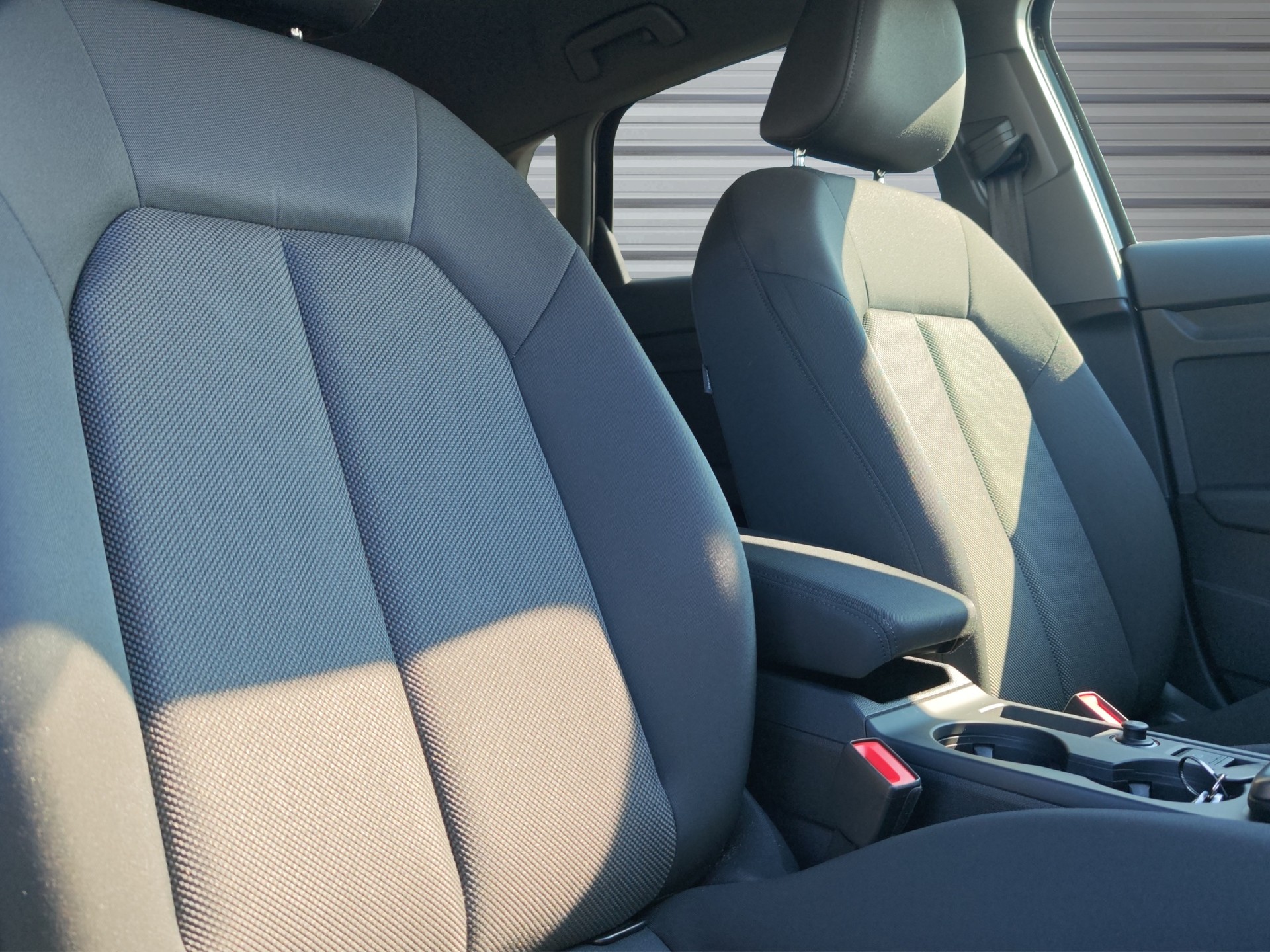 AUDI A3 Sportback 35 TFSI Attraction S-tronic-image-12