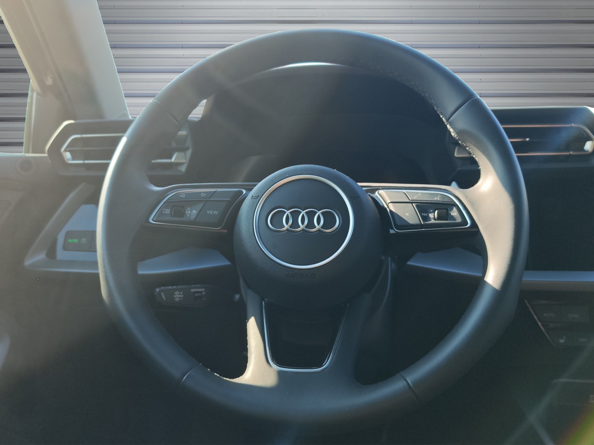AUDI A3 Sportback 35 TFSI Attraction S-tronic-image-9