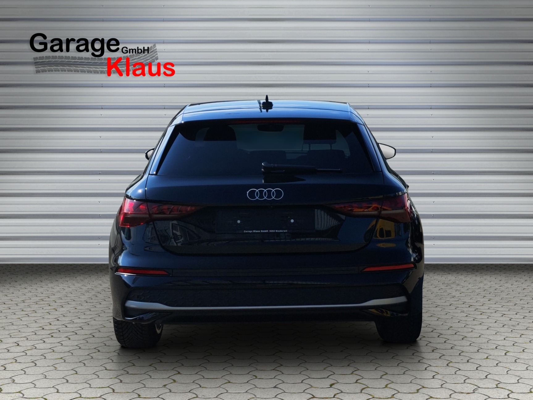 AUDI A3 Sportback 35 TFSI Attraction S-tronic-image-4