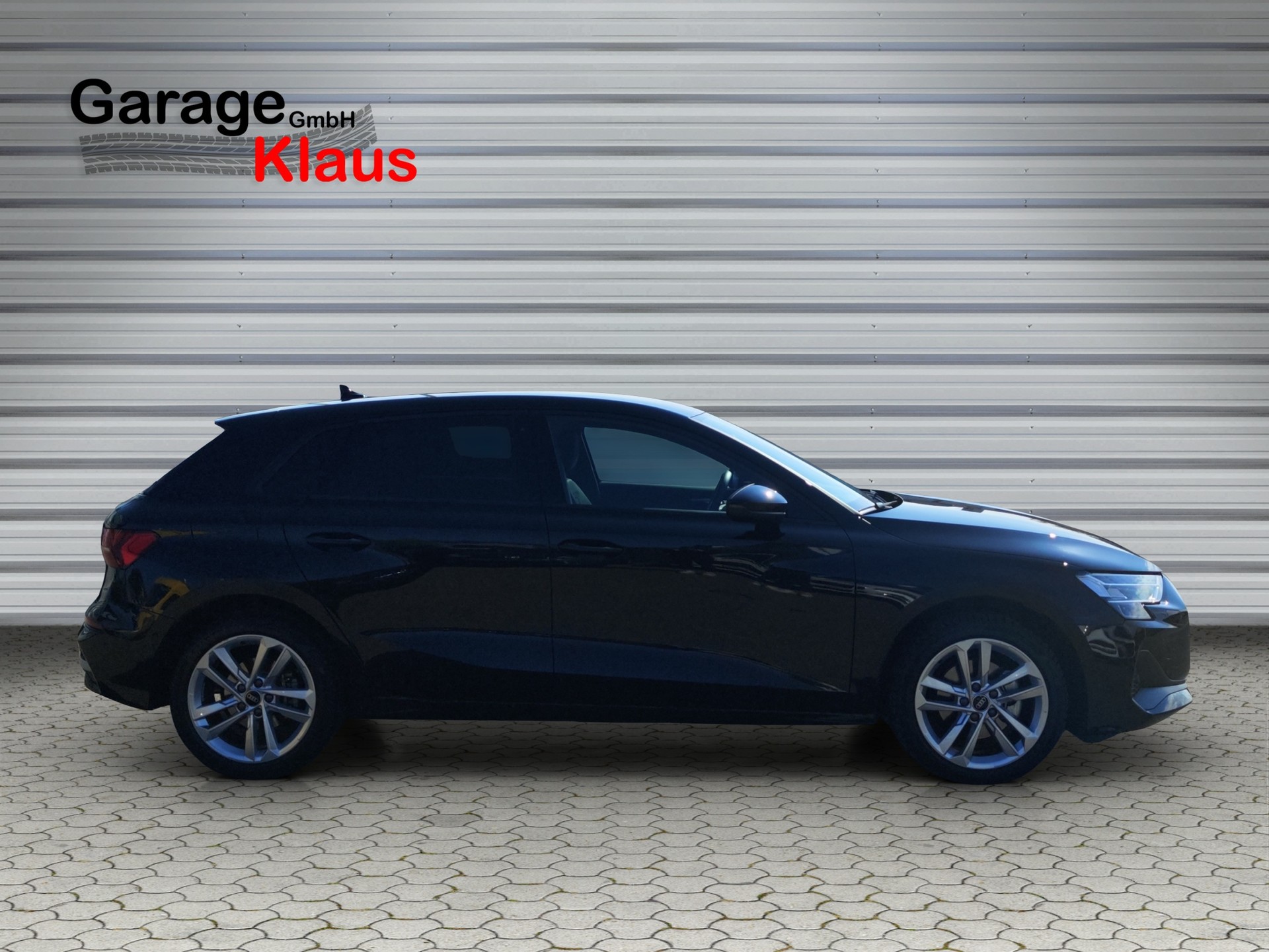 AUDI A3 Sportback 35 TFSI Attraction S-tronic-image-6