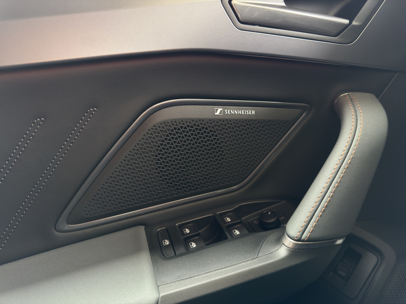 CUPRA Formentor 2.5 TSI VZ5 Prime Edition 4Drive DSG-image-12