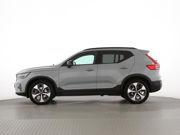 VOLVO XC40 B3 Benzin Mild Hybrid Plus Dark DCT-image-1