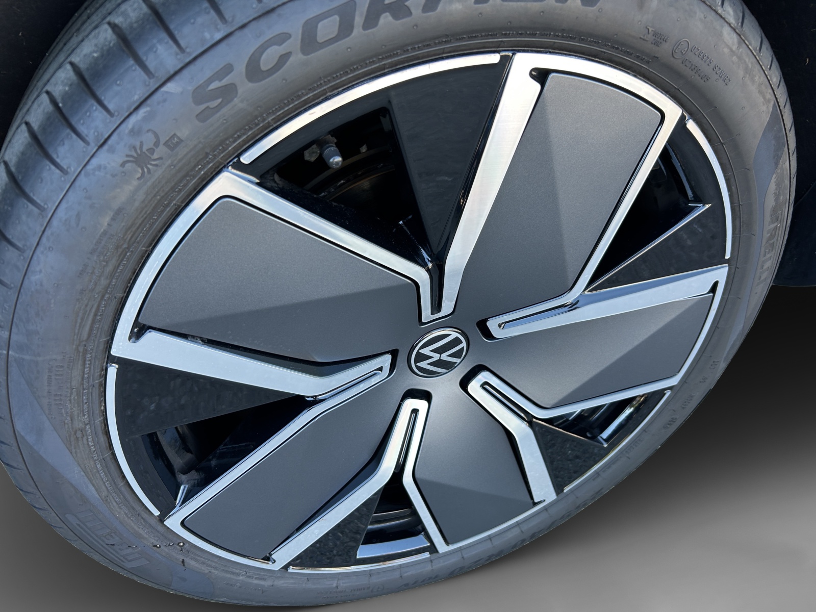 VW Tiguan 1.5 TSI evo2 eHybrid R-Line DSG-image-14