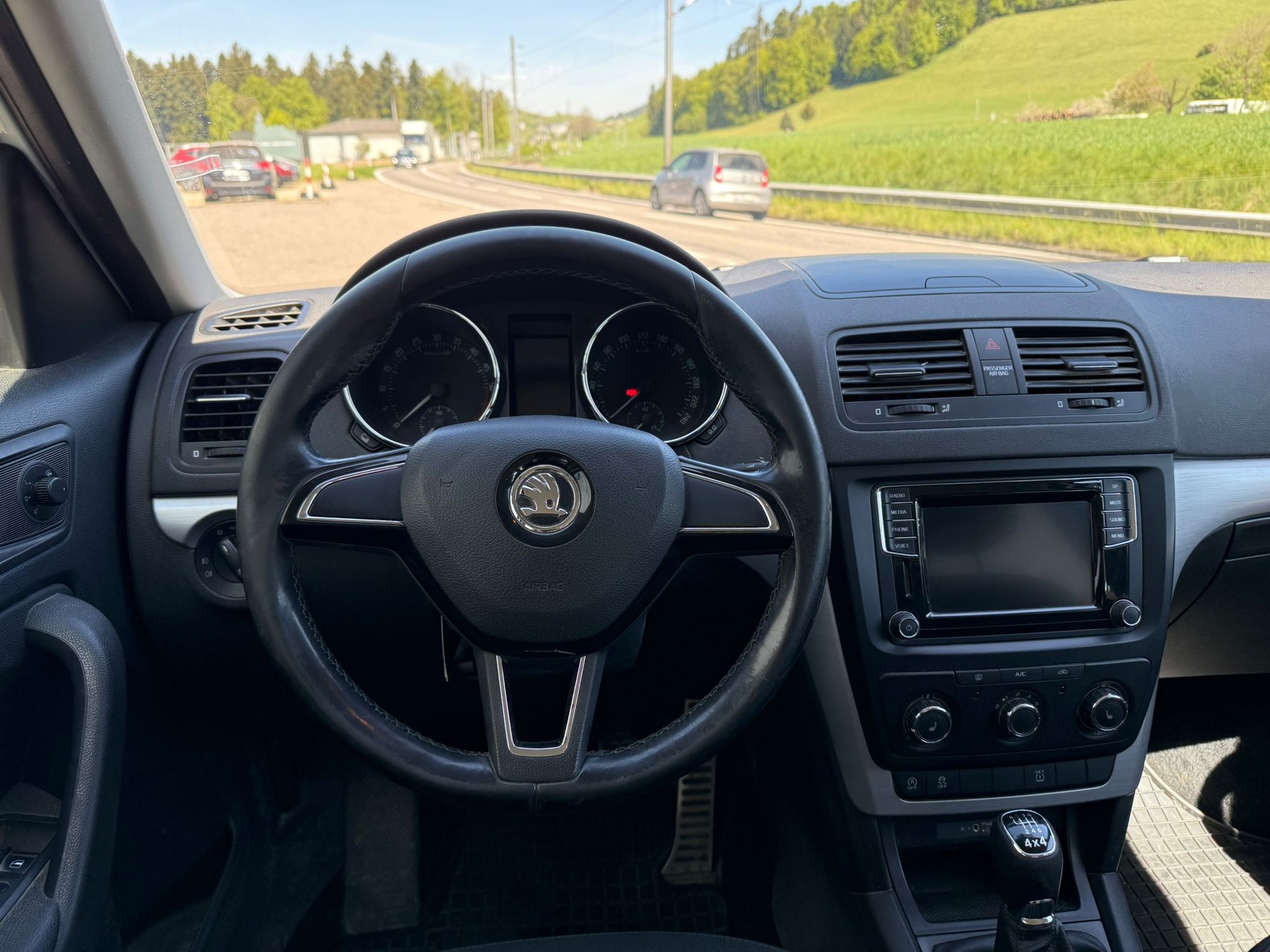 SKODA Yeti 2.0 TDI Ambition 4x4-image-5