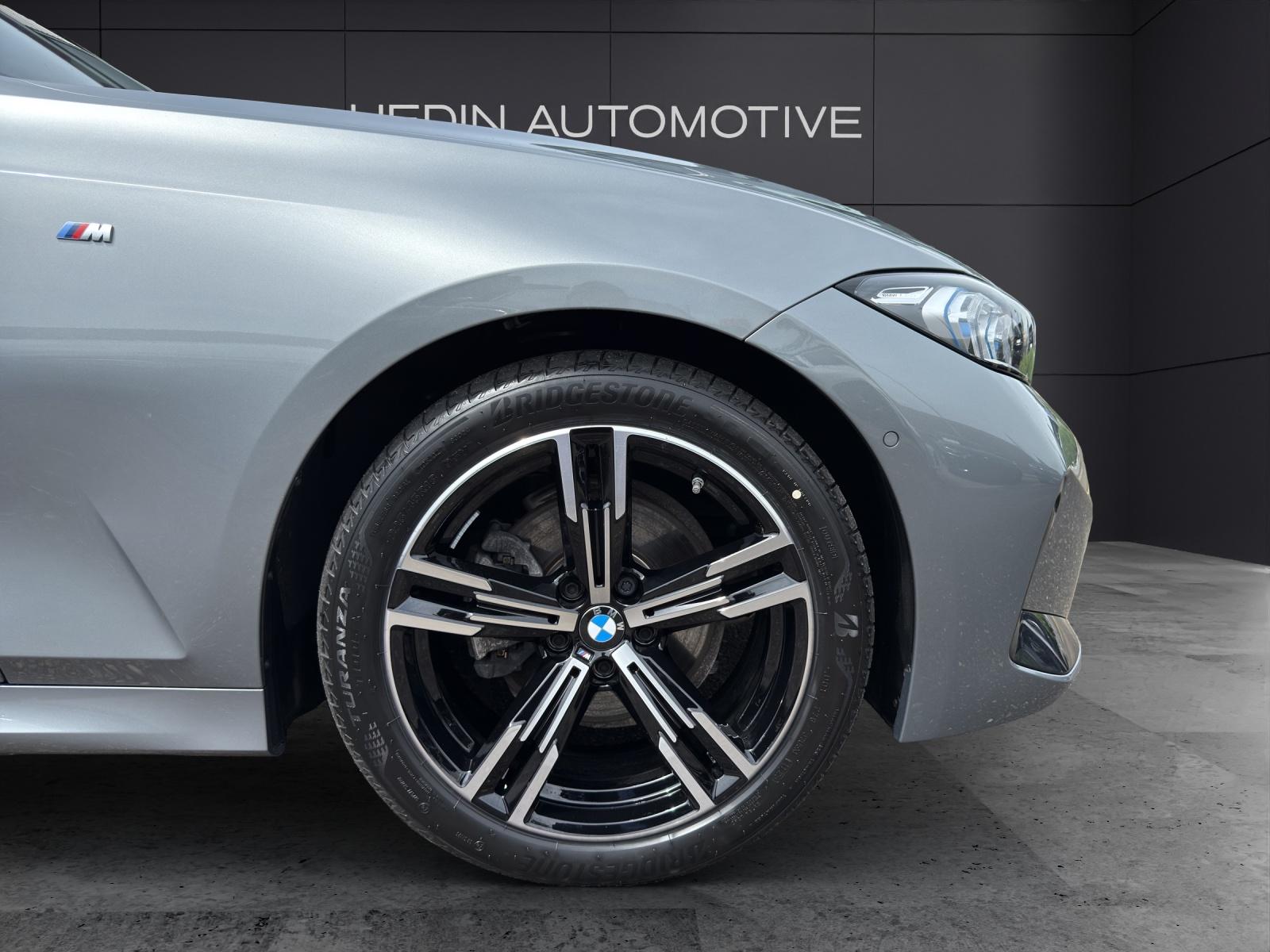 BMW 320d xDrive Touring-image-9