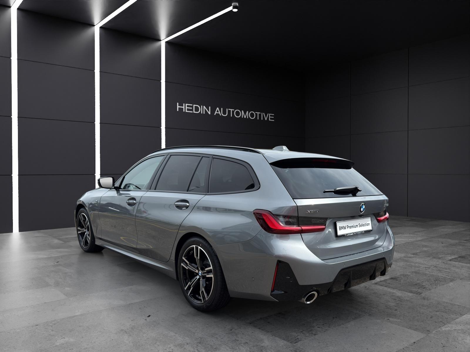 BMW 320d xDrive Touring-image-3