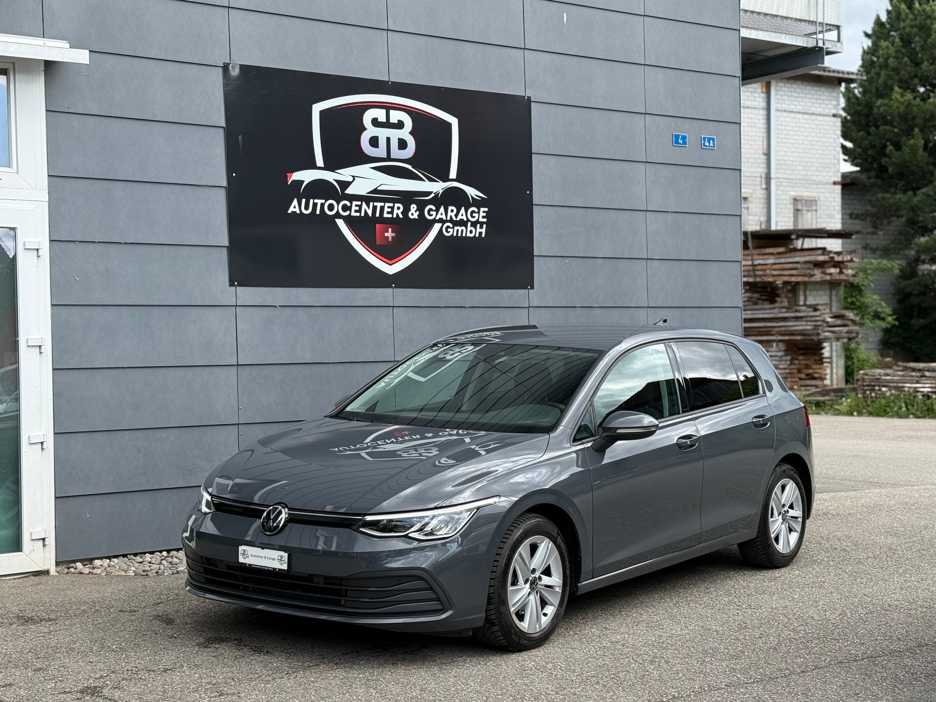 VW Golf 2.0 TDI Style DSG-image-1