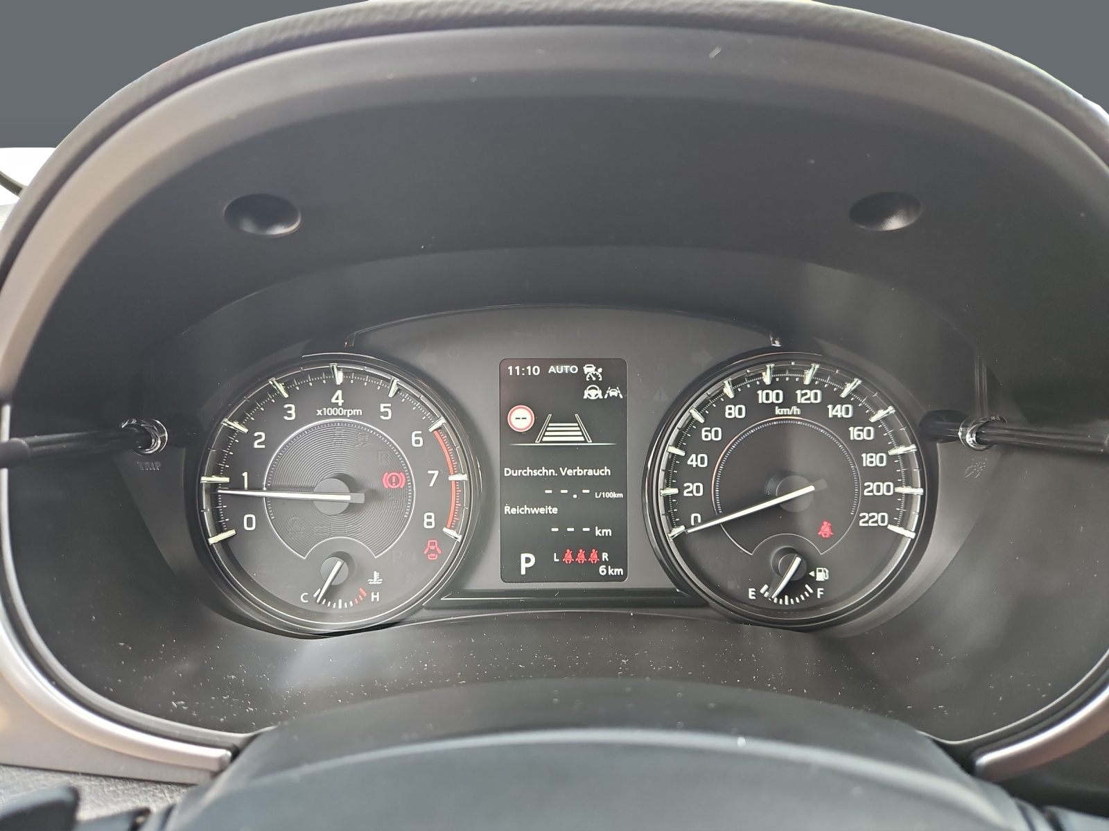 SUZUKI Vitara 1.4 Boosterjet Sakura 4x4 Hybrid Automatic-image-8