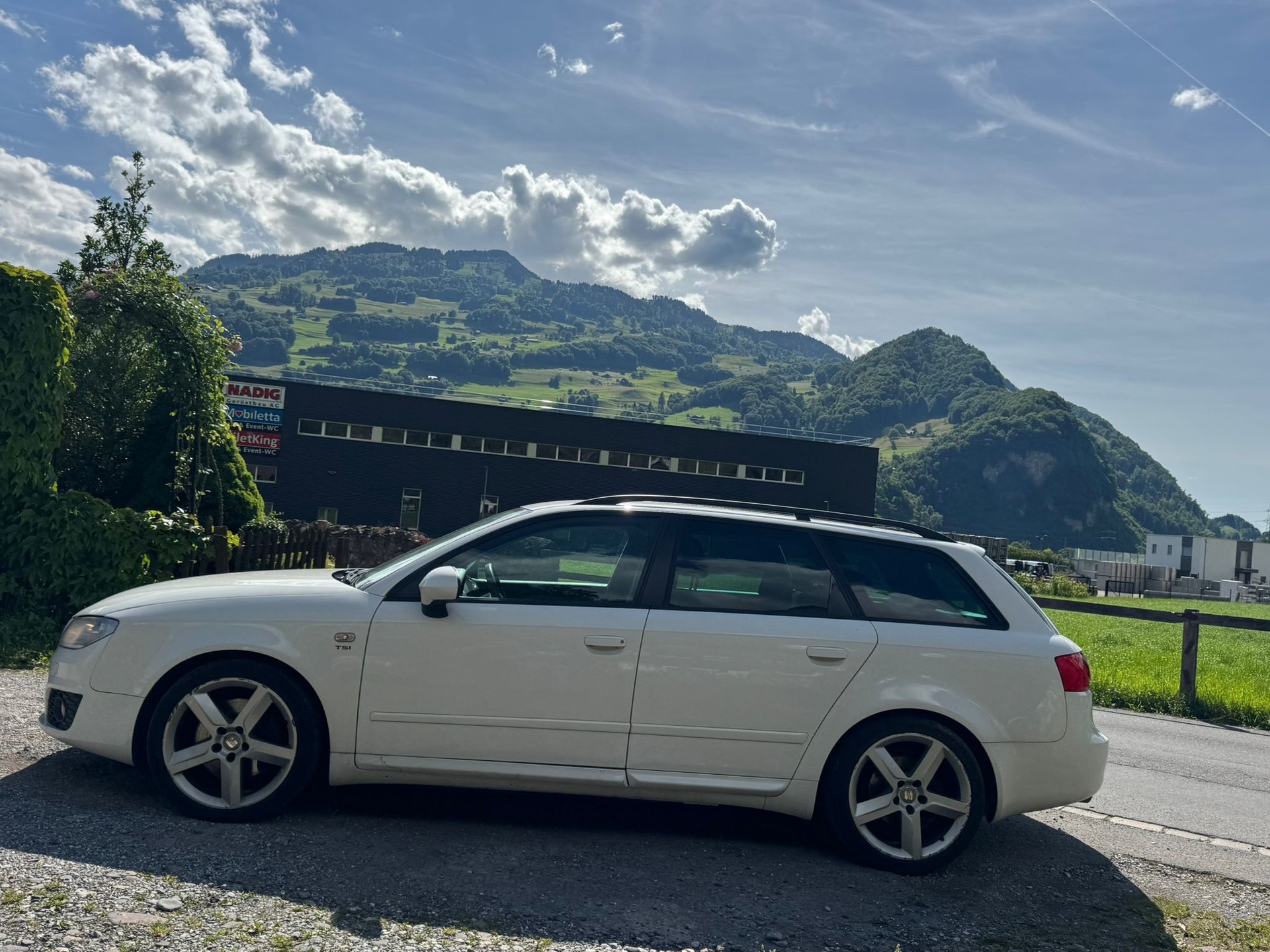 SEAT Exeo ST 2.0 TSI Sport-image-8