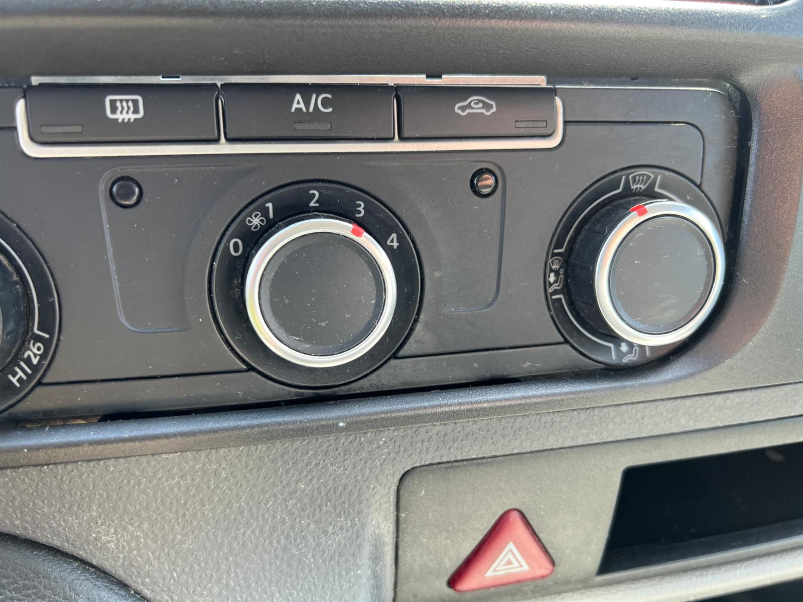 VW T5 2.0 TDI 4Motion-image-15