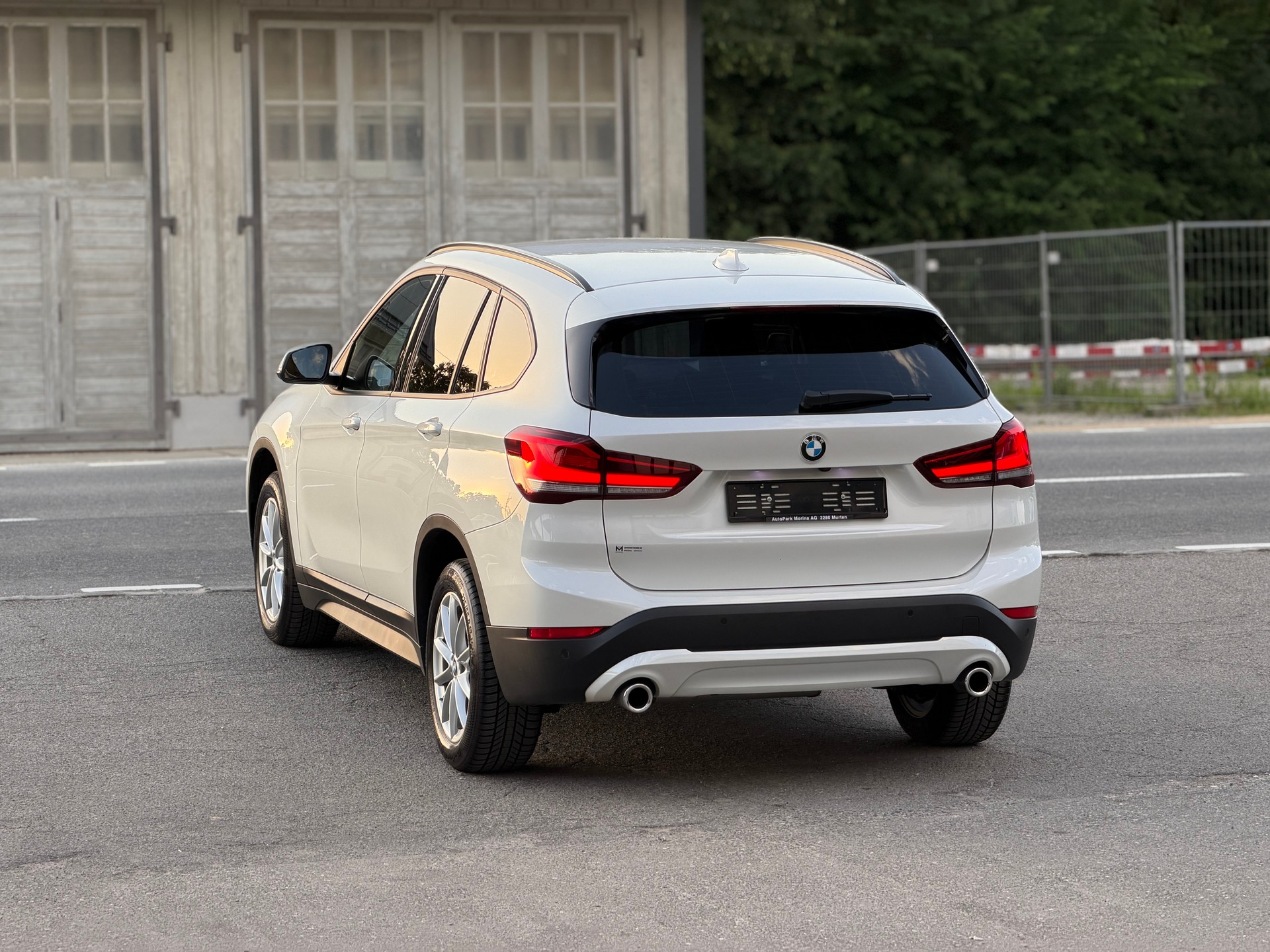 BMW X1 xDrive 18d Essential Edition Steptronic-image-6