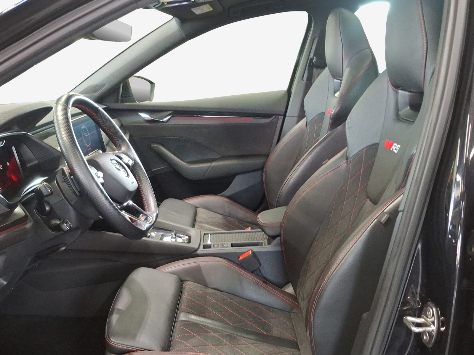 SKODA Octavia Combi 2.0 TSI DSG RS-image-7