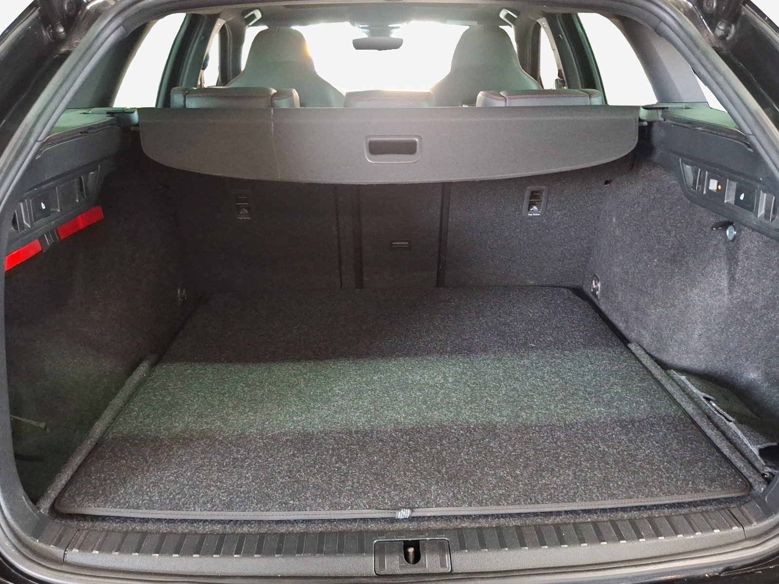 SKODA Octavia Combi 2.0 TSI DSG RS-image-12