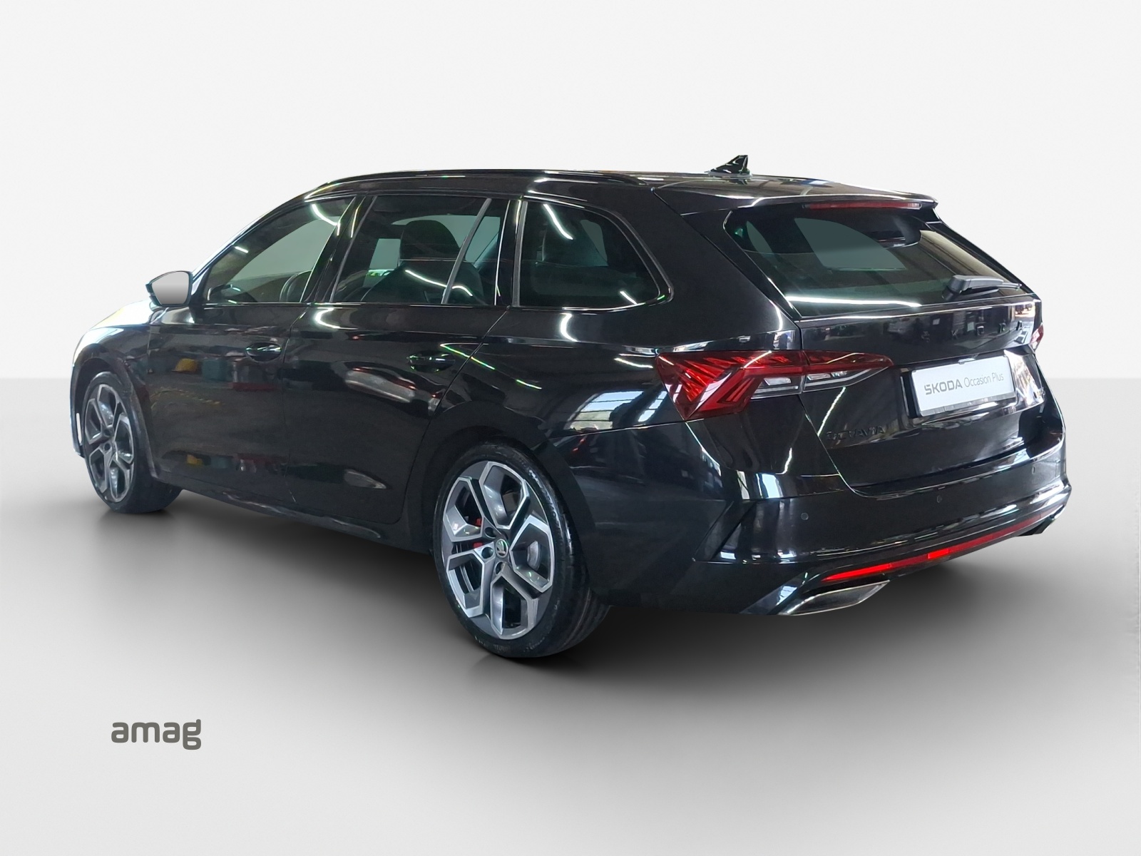 SKODA Octavia Combi 2.0 TSI DSG RS-image-2