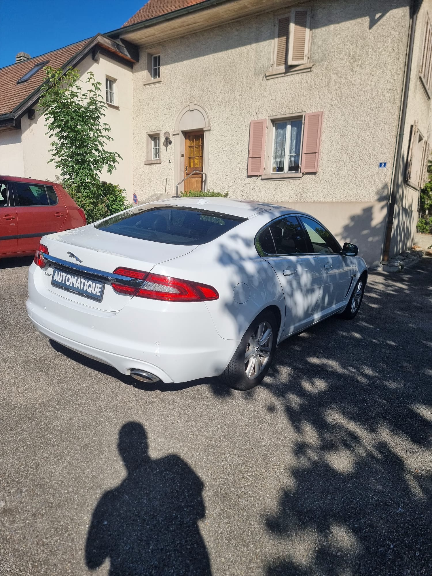 JAGUAR XF 2.2d-image-3