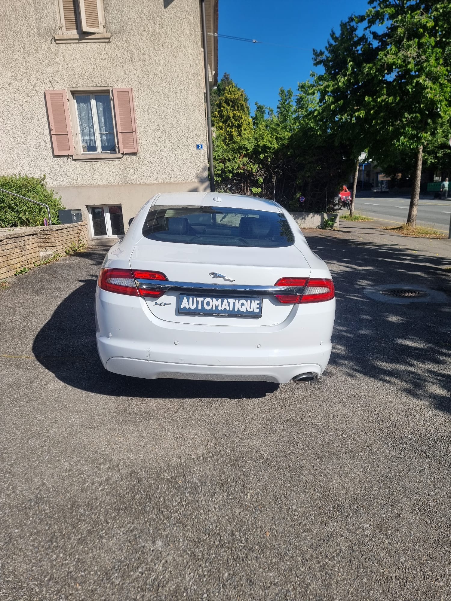 JAGUAR XF 2.2d-image-5