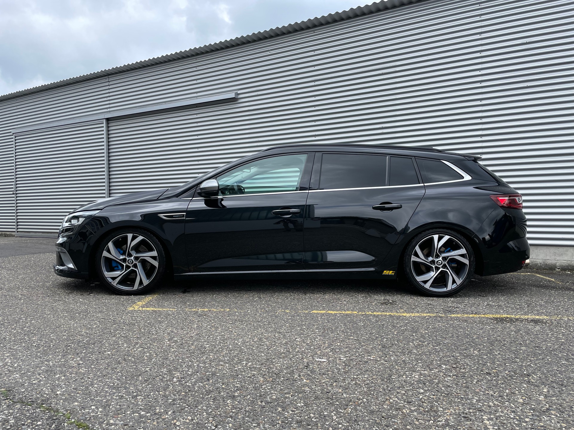 RENAULT Mégane Grandtour 1.6 16V Turbo GT Limited EDC *frisch ab MFK*-image-9