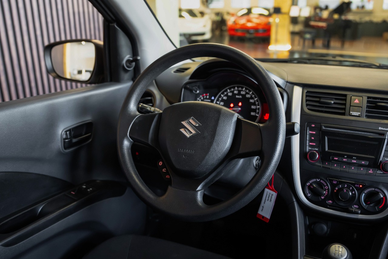 SUZUKI Celerio 1.0 Compact Top Swiss Edition-image-22