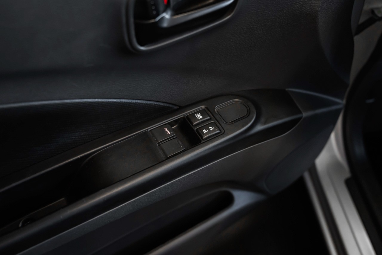 SUZUKI Celerio 1.0 Compact Top Swiss Edition-image-19