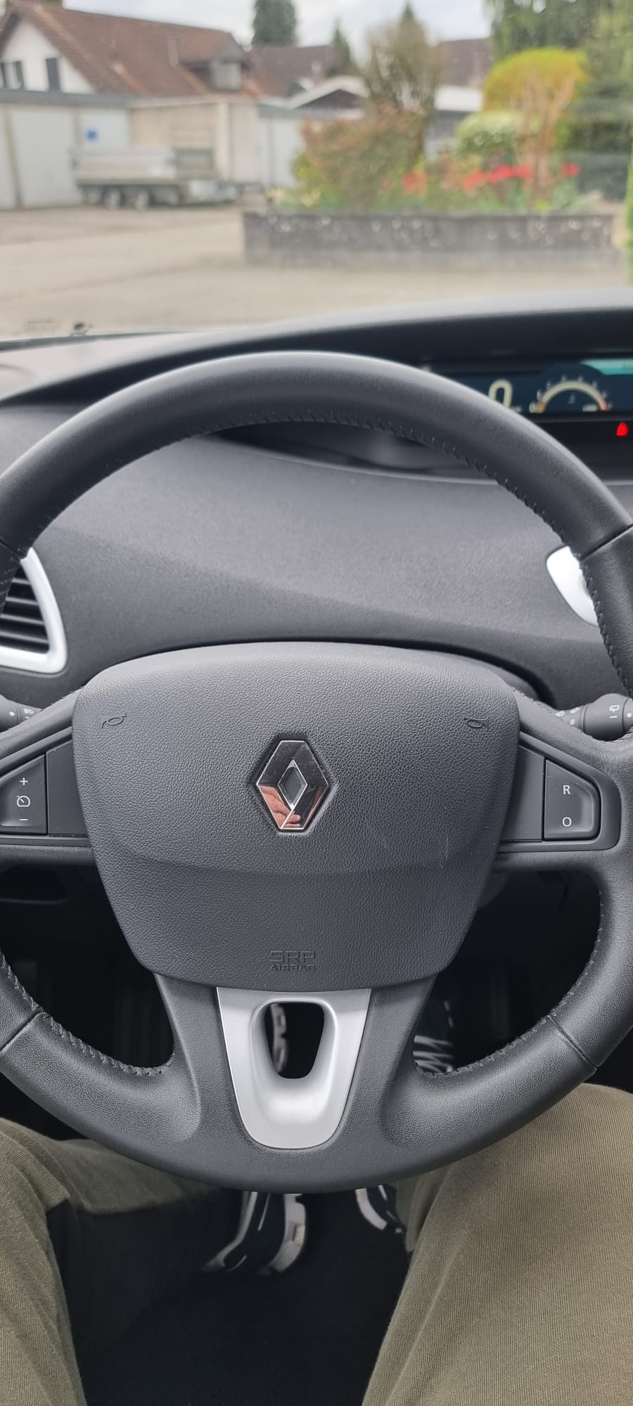 RENAULT Scénic 1.4 16V Turbo Privilège-image-6