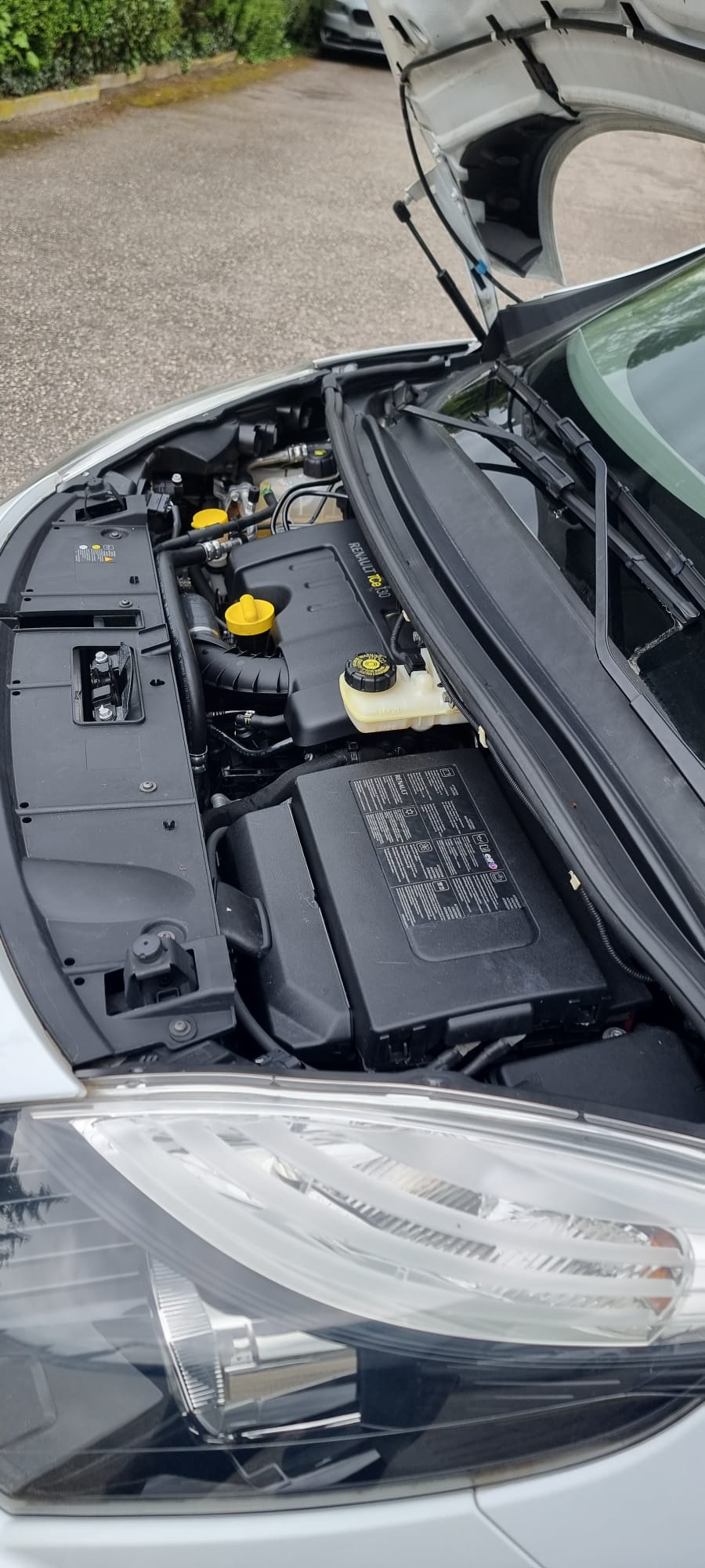 RENAULT Scénic 1.4 16V Turbo Privilège-image-12