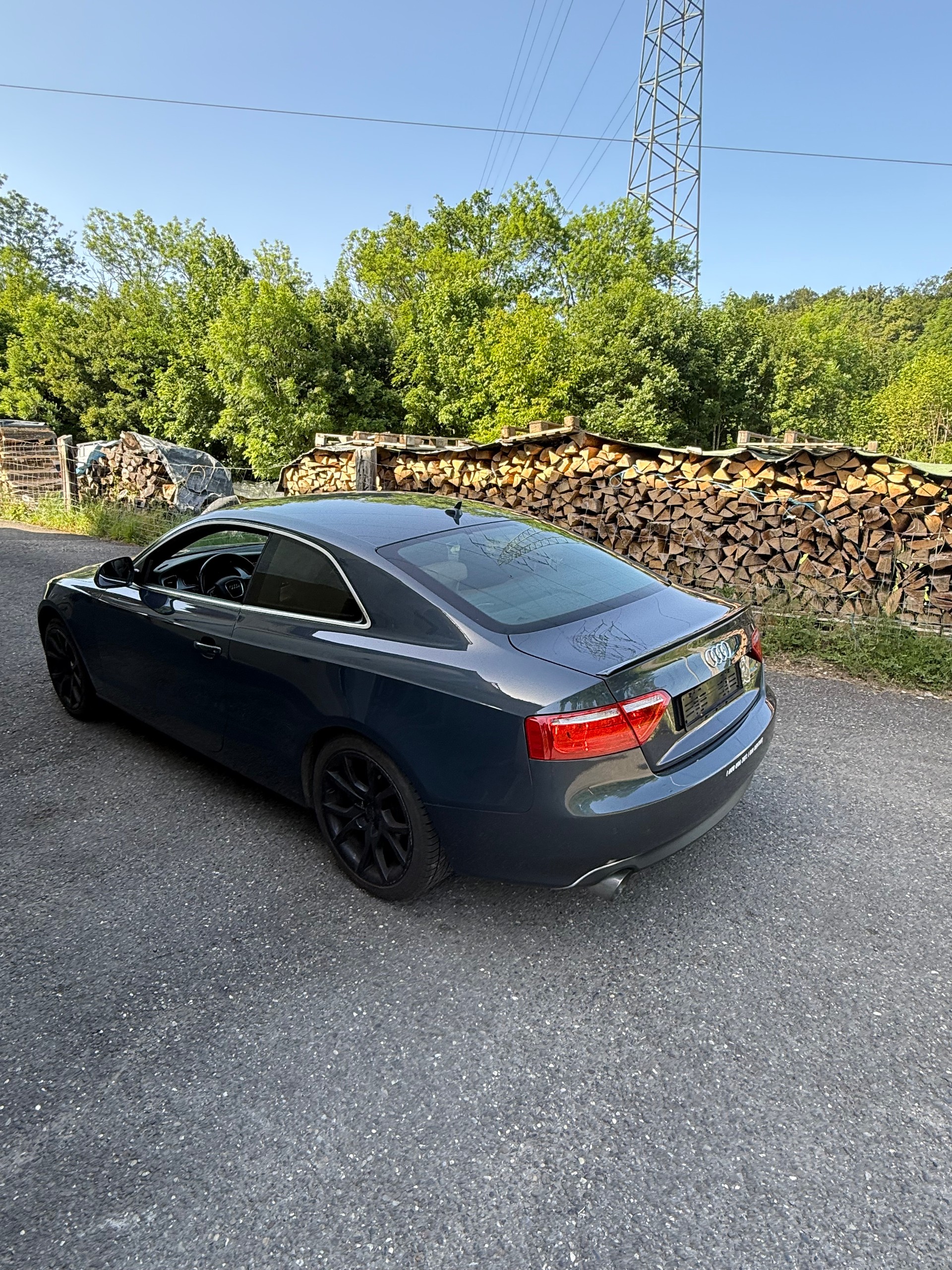 AUDI 3.2 V6 FSI quattro-image-2