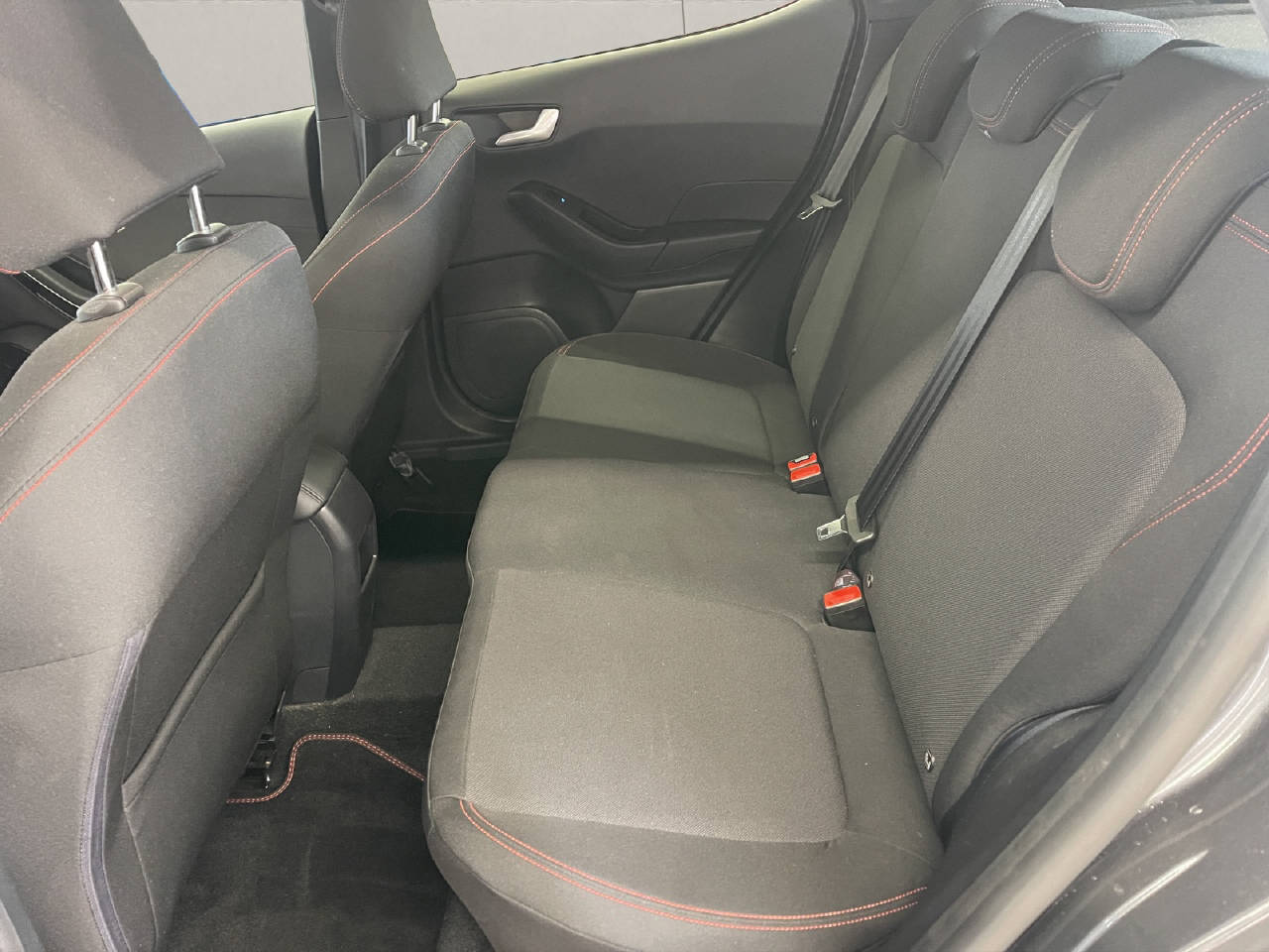 FORD Fiesta 1.0 EcoB Hybrid ST-Line-image-11