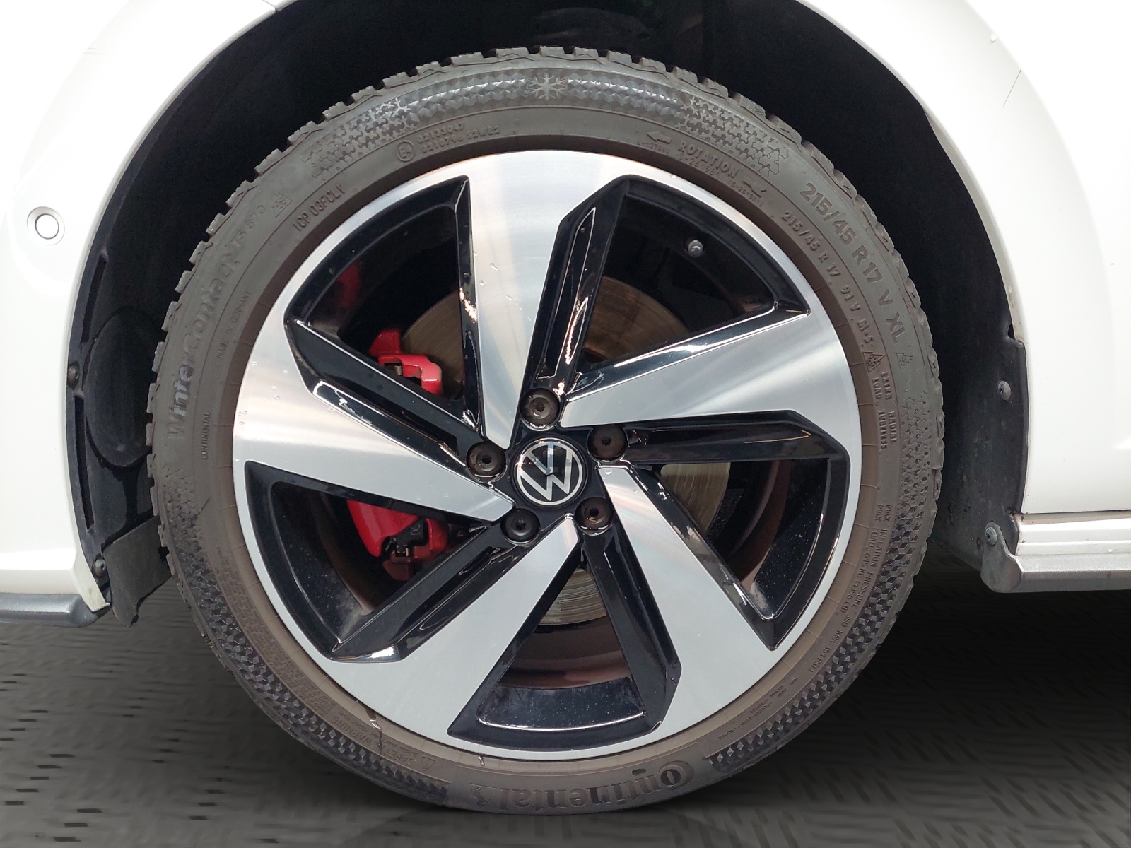 VW Polo 2.0 TSI GTI DSG-image-11