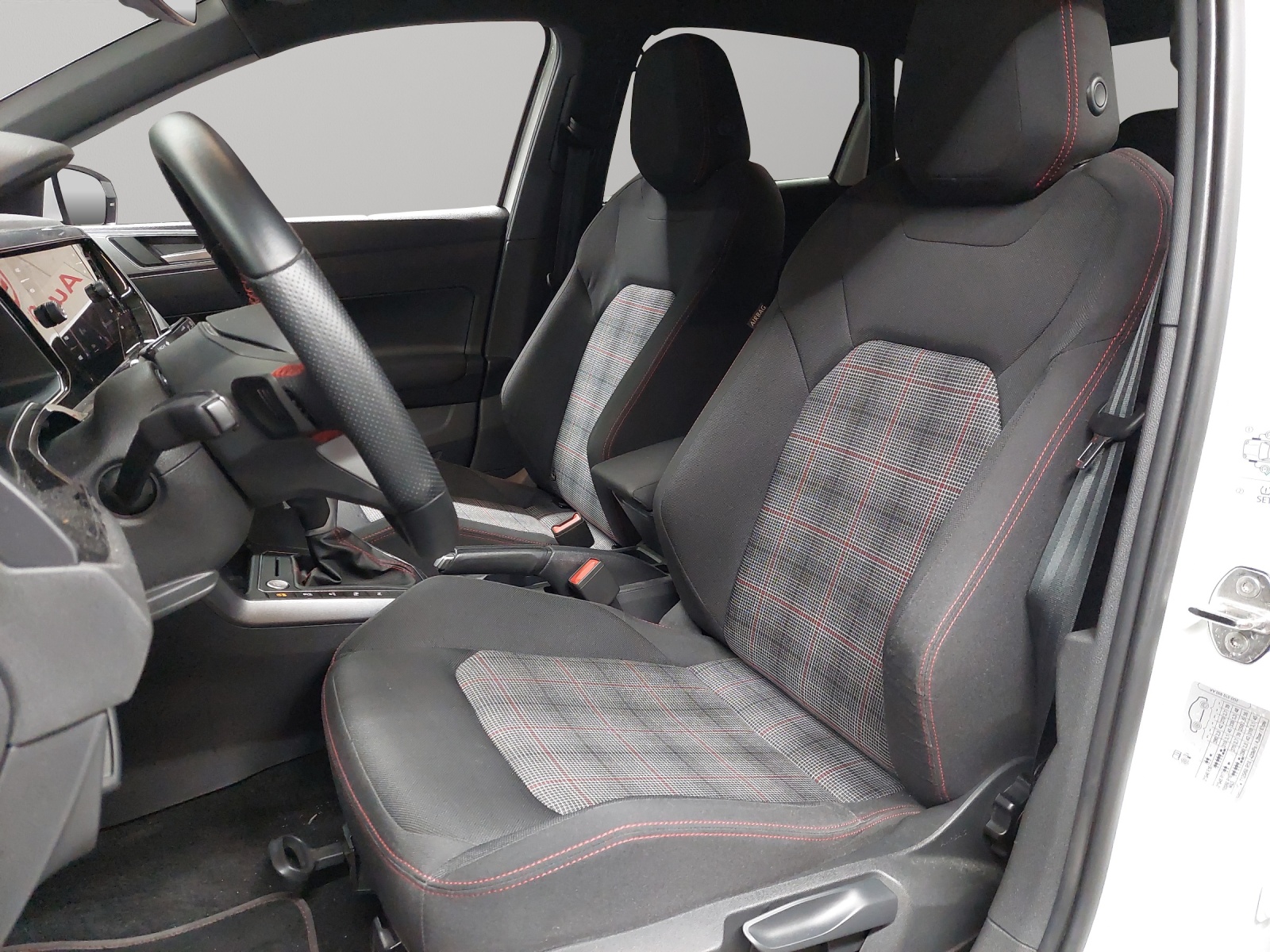 VW Polo 2.0 TSI GTI DSG-image-5
