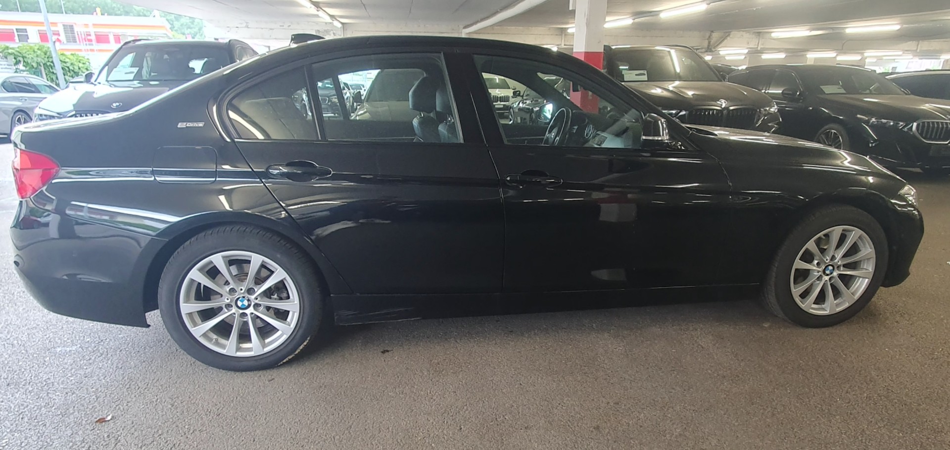 BMW 330e iPerformance M Sport Steptronic-image-6