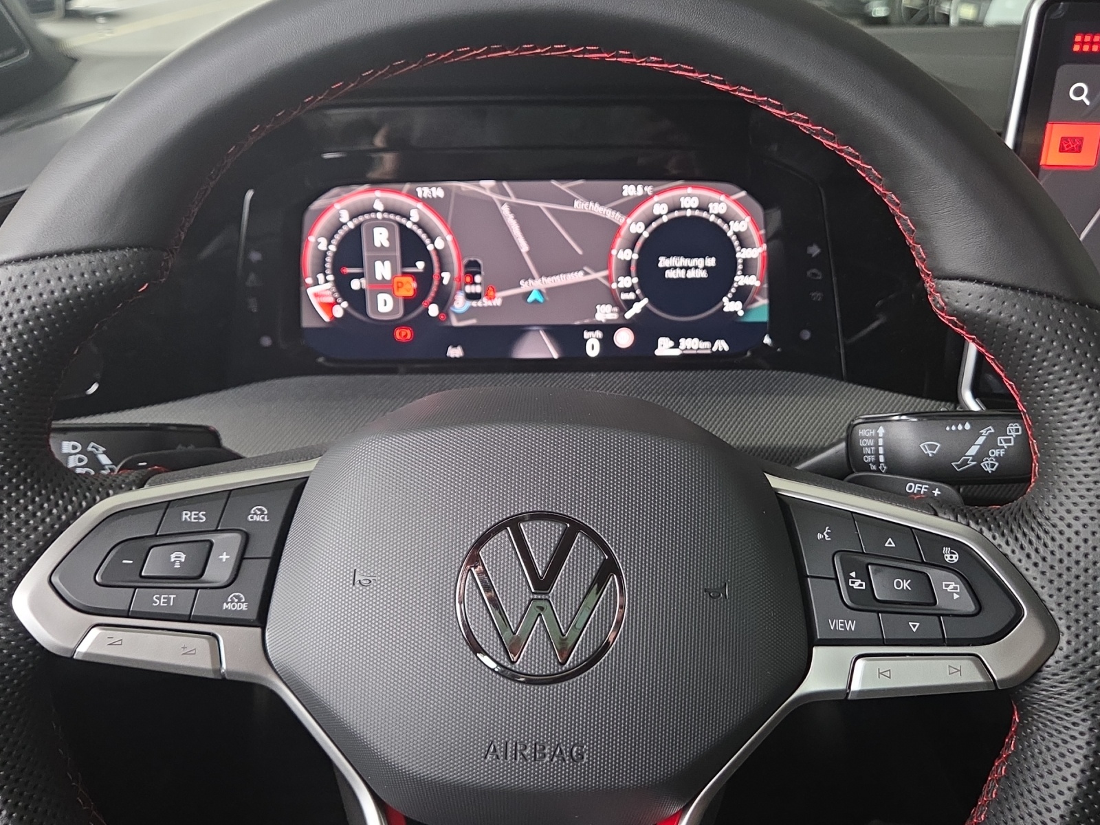 VW Golf 2.0 TSI GTI DSG-image-11