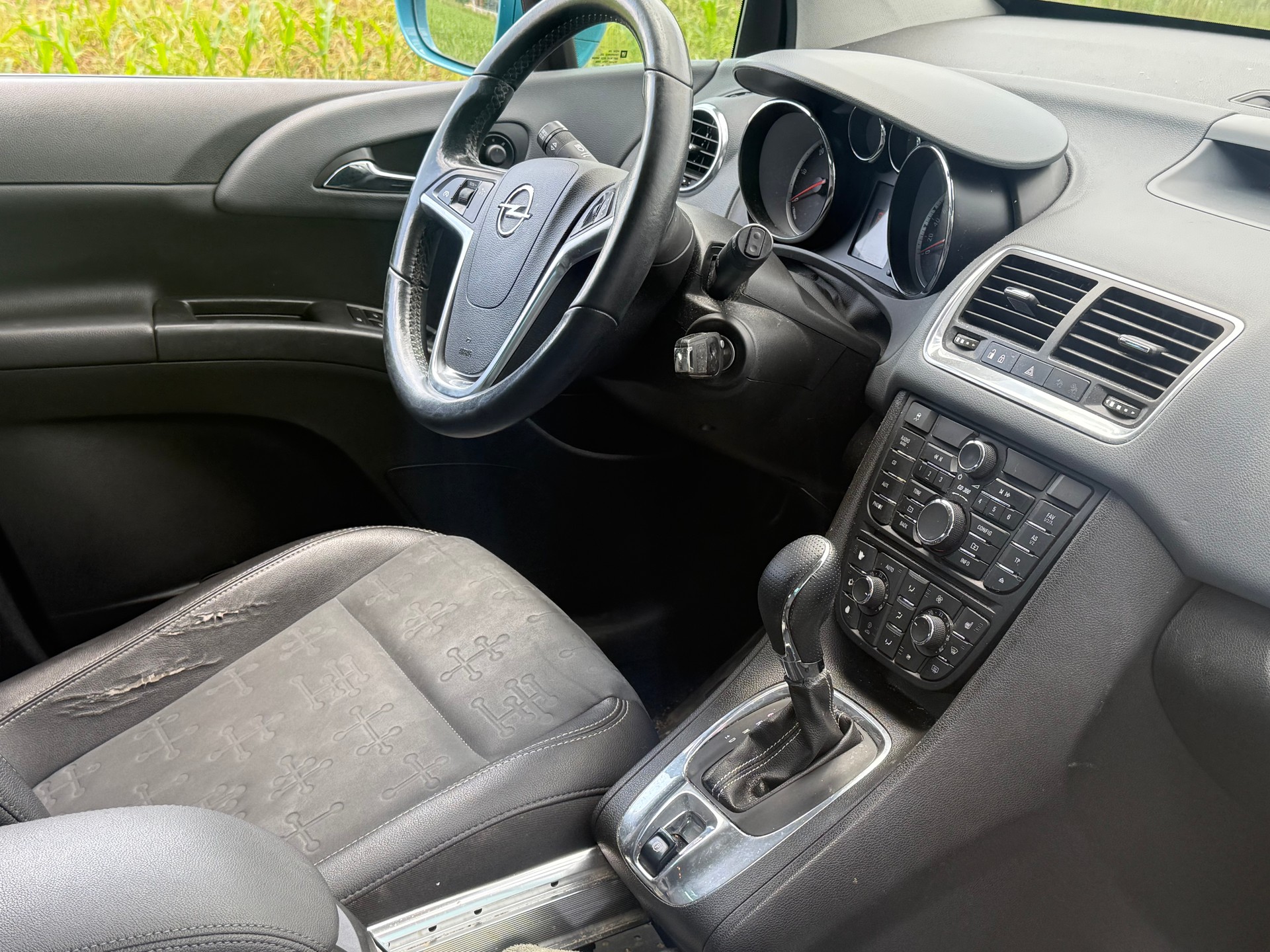 OPEL Meriva 1.7 CDTi Enjoy Automatic-image-8