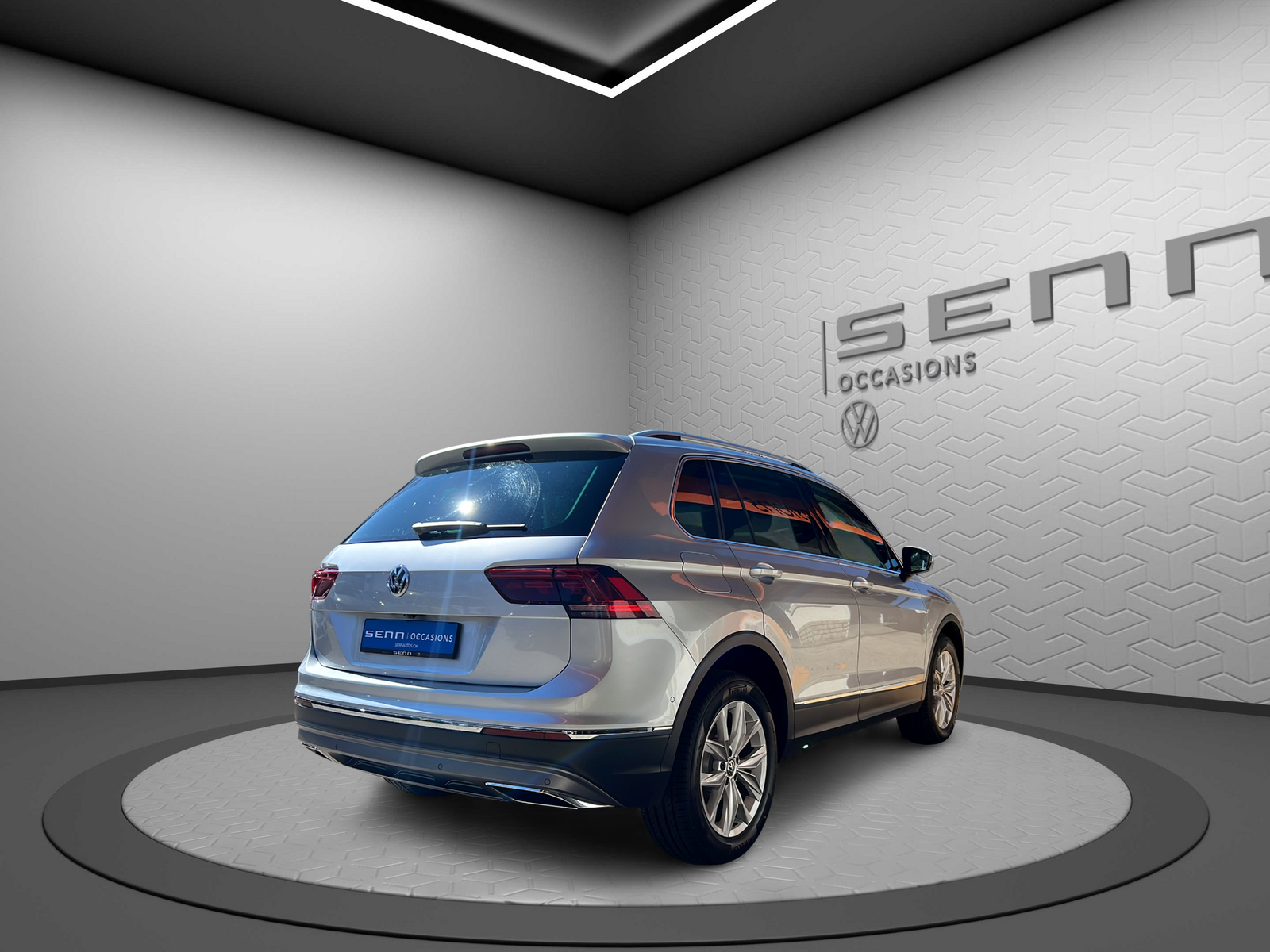 VW Tiguan 2.0TSI Highline 4Motion DSG-image-2