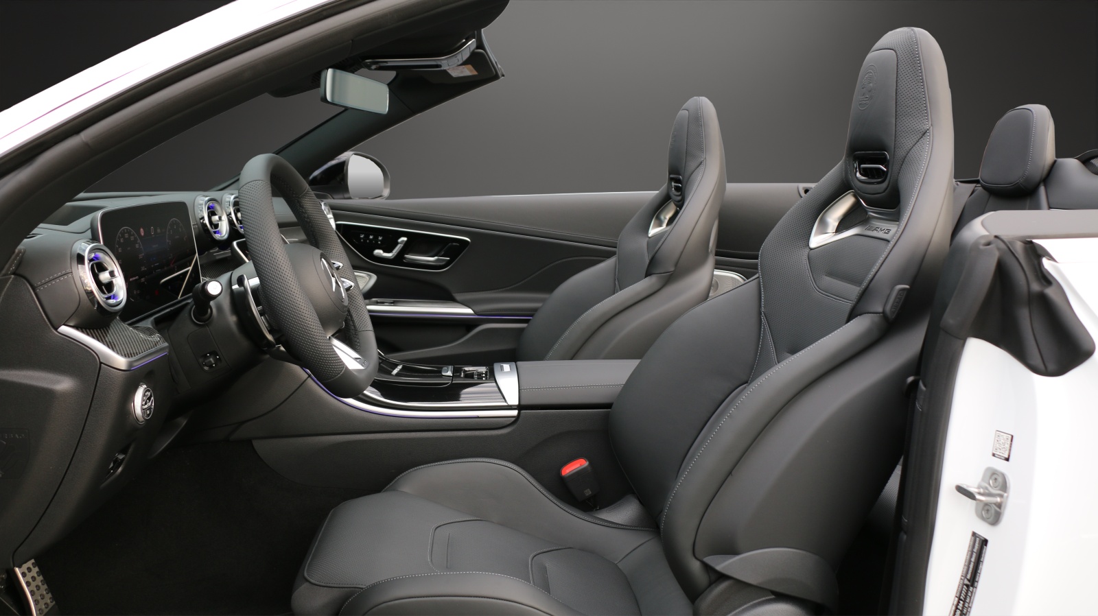 MERCEDES-BENZ AMG CLE 53 4MATIC+ Cabriolet-image-9