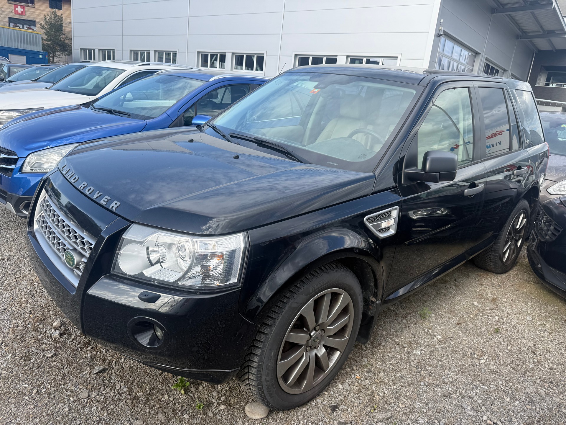 LAND ROVER Freelander 2.2 TD4 XS Automatic-image-1