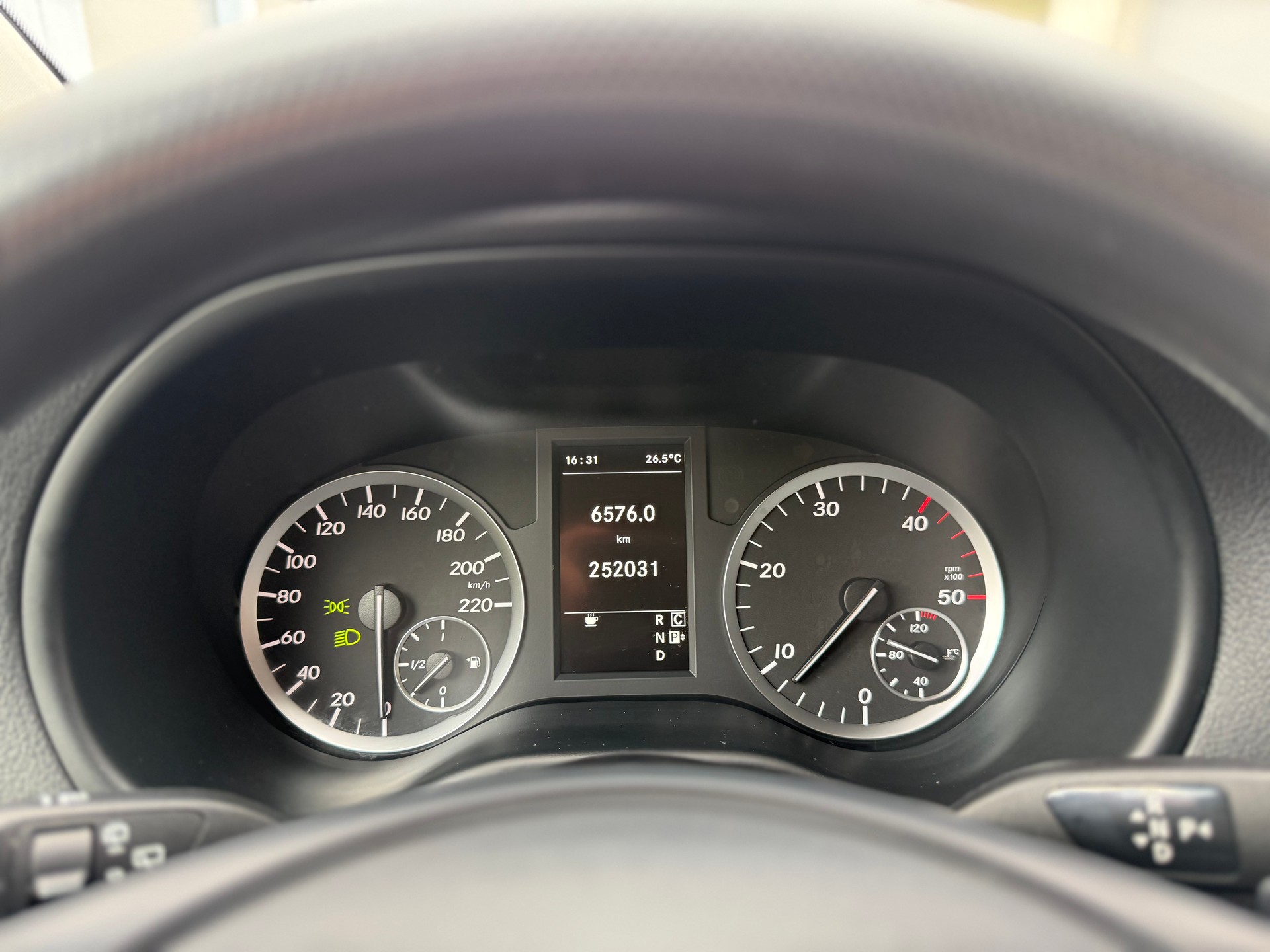 MERCEDES-BENZ Vito 116 BlueTec Tourer Pro 4Matic 7G-Tronic 5-Plätzer-image-13