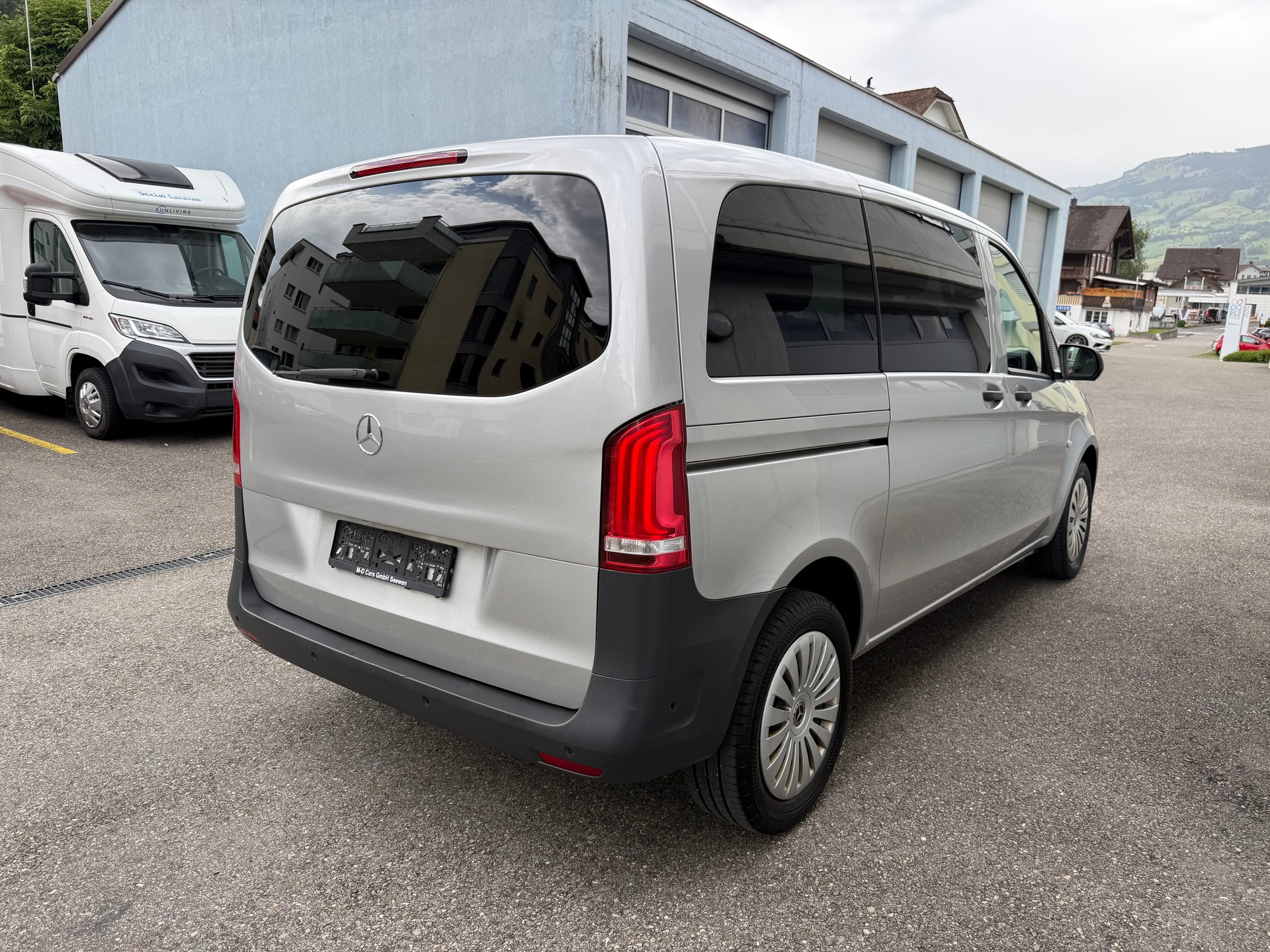 MERCEDES-BENZ Vito 116 BlueTec Tourer Pro 4Matic 7G-Tronic 5-Plätzer-image-3