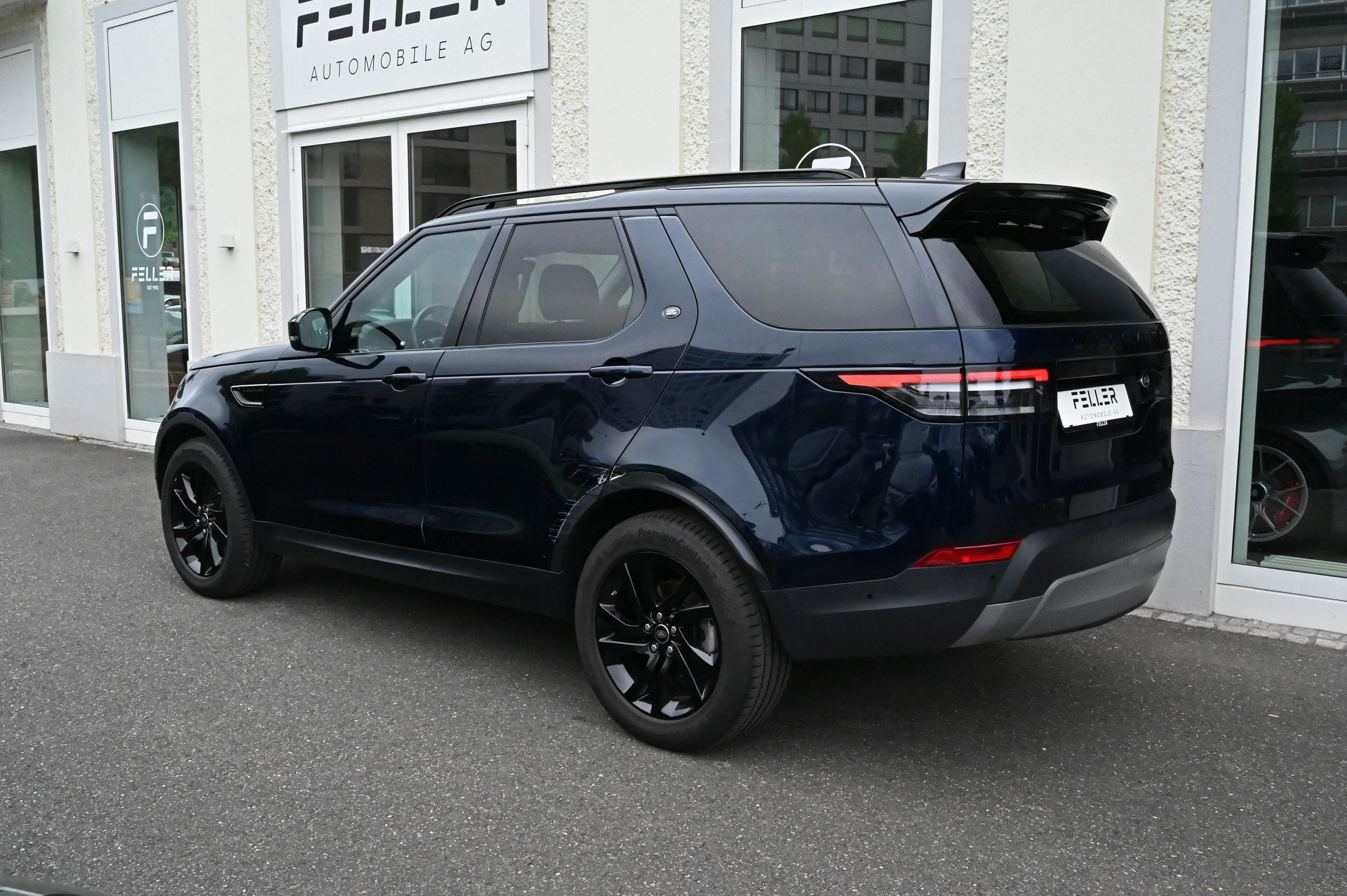 LAND ROVER Discovery 2.0 SD4 SE Automatic-image-6