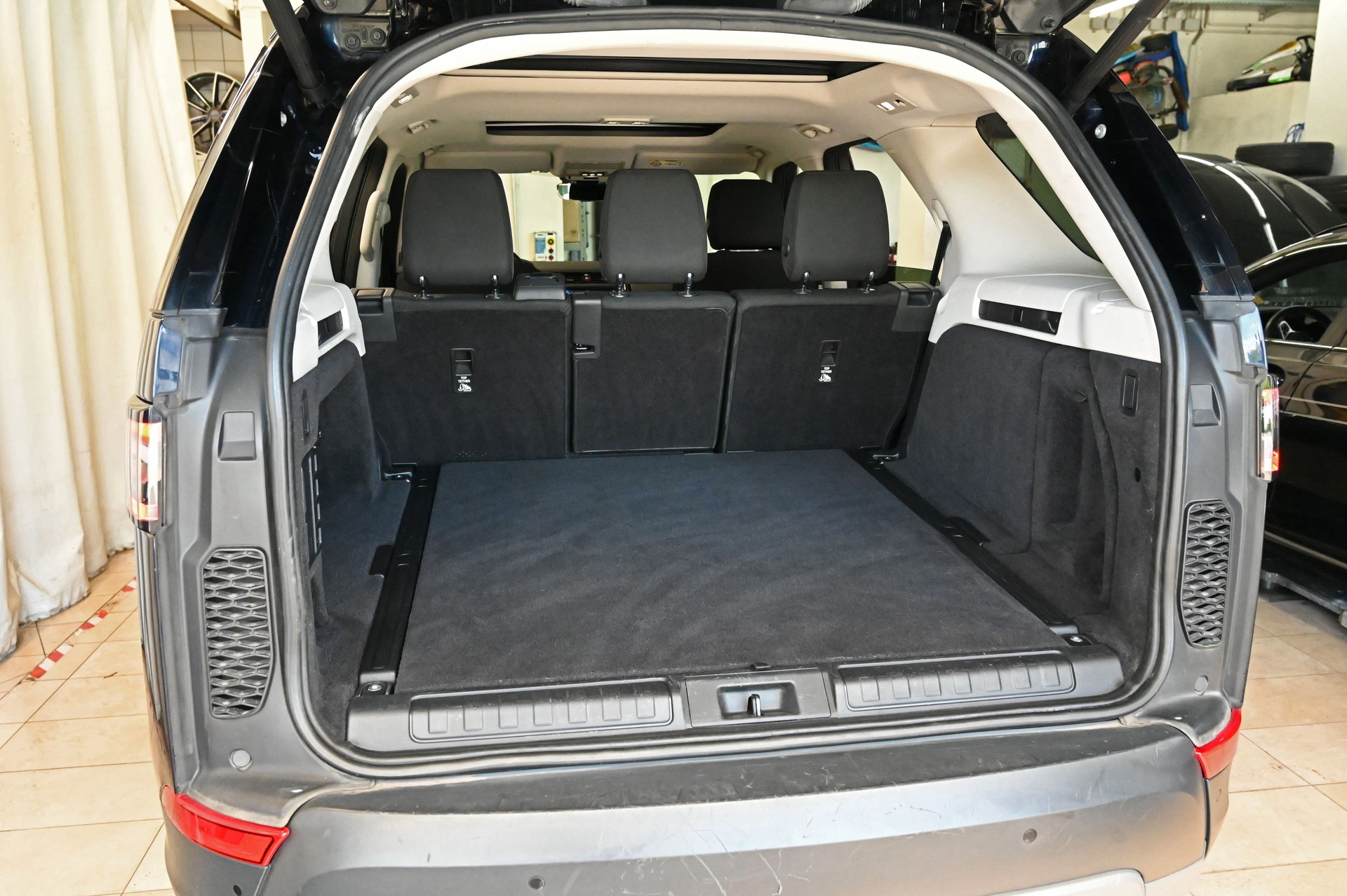 LAND ROVER Discovery 2.0 SD4 SE Automatic-image-20