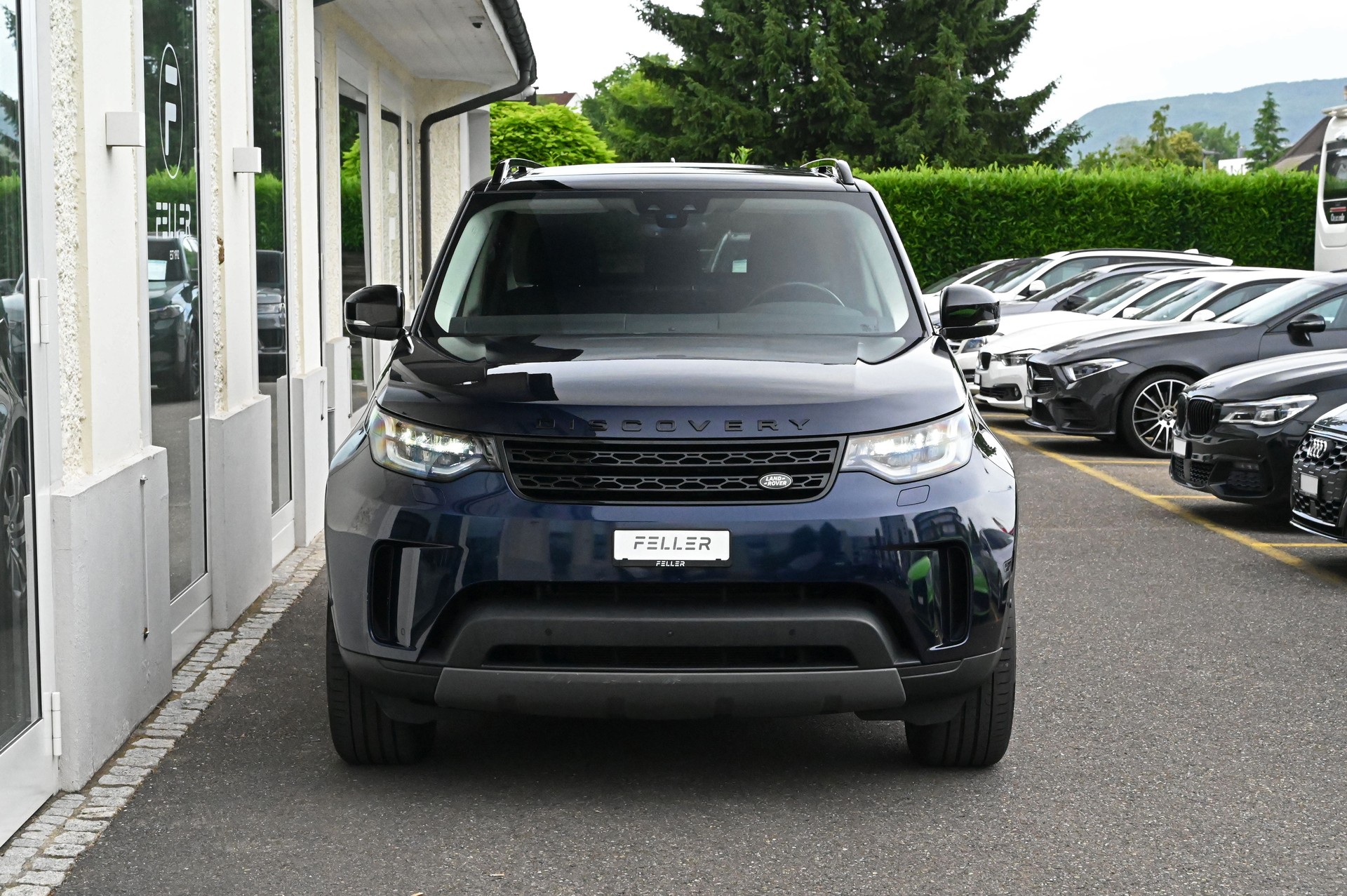 LAND ROVER Discovery 2.0 SD4 SE Automatic-image-2