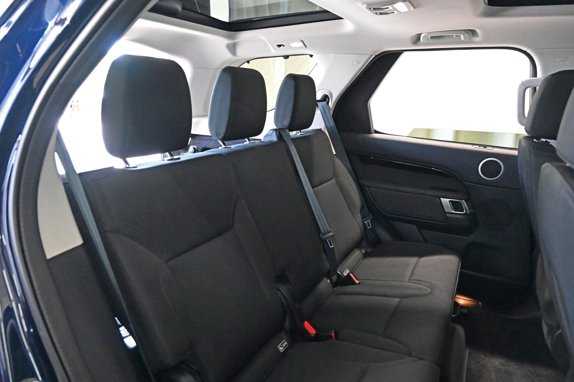 LAND ROVER Discovery 2.0 SD4 SE Automatic-image-18