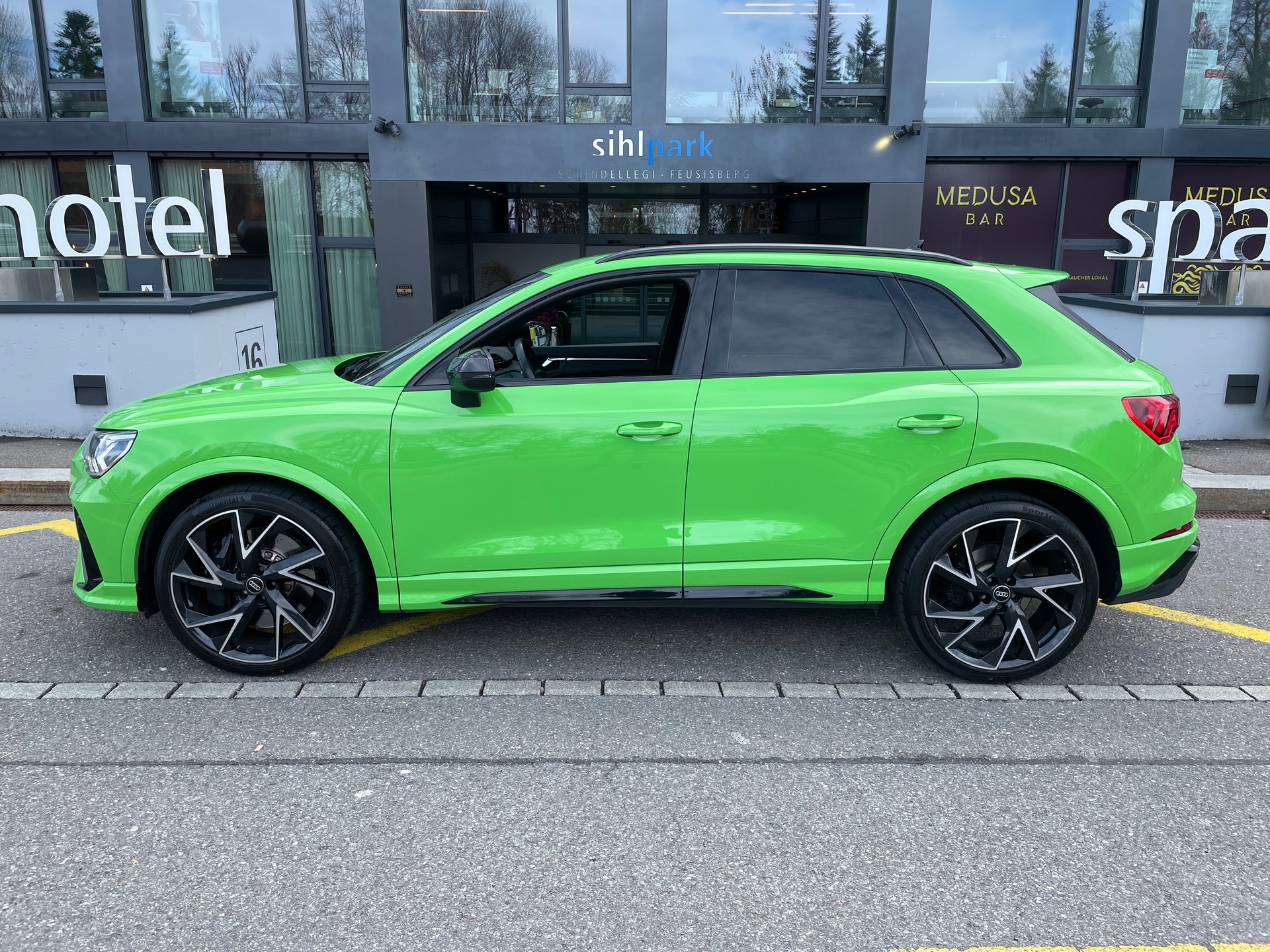 AUDI RS Q3 2.5 TFSI quattro S tronic-image-9