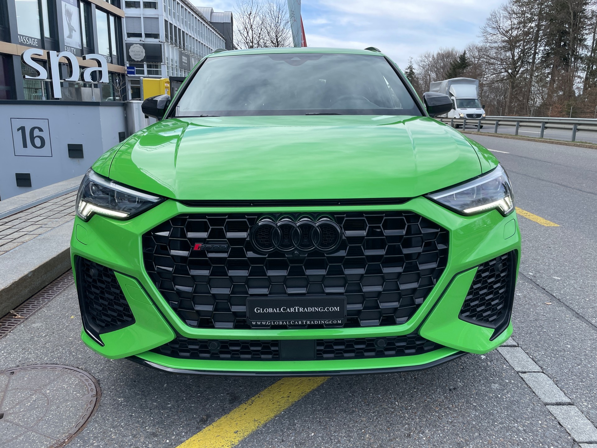AUDI RS Q3 2.5 TFSI quattro S tronic-image-1