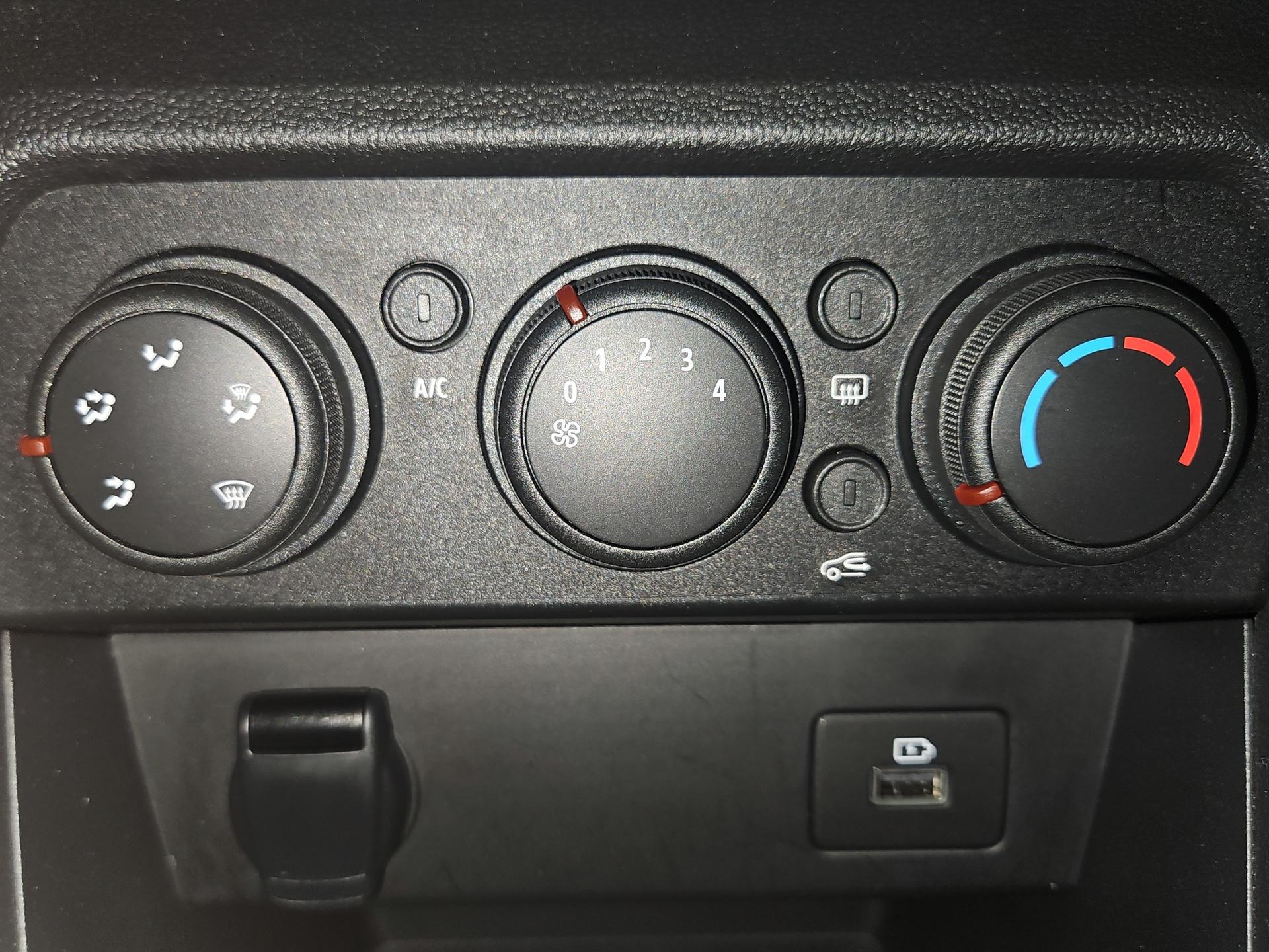 DACIA Jogger TCe 110 Expression-image-19