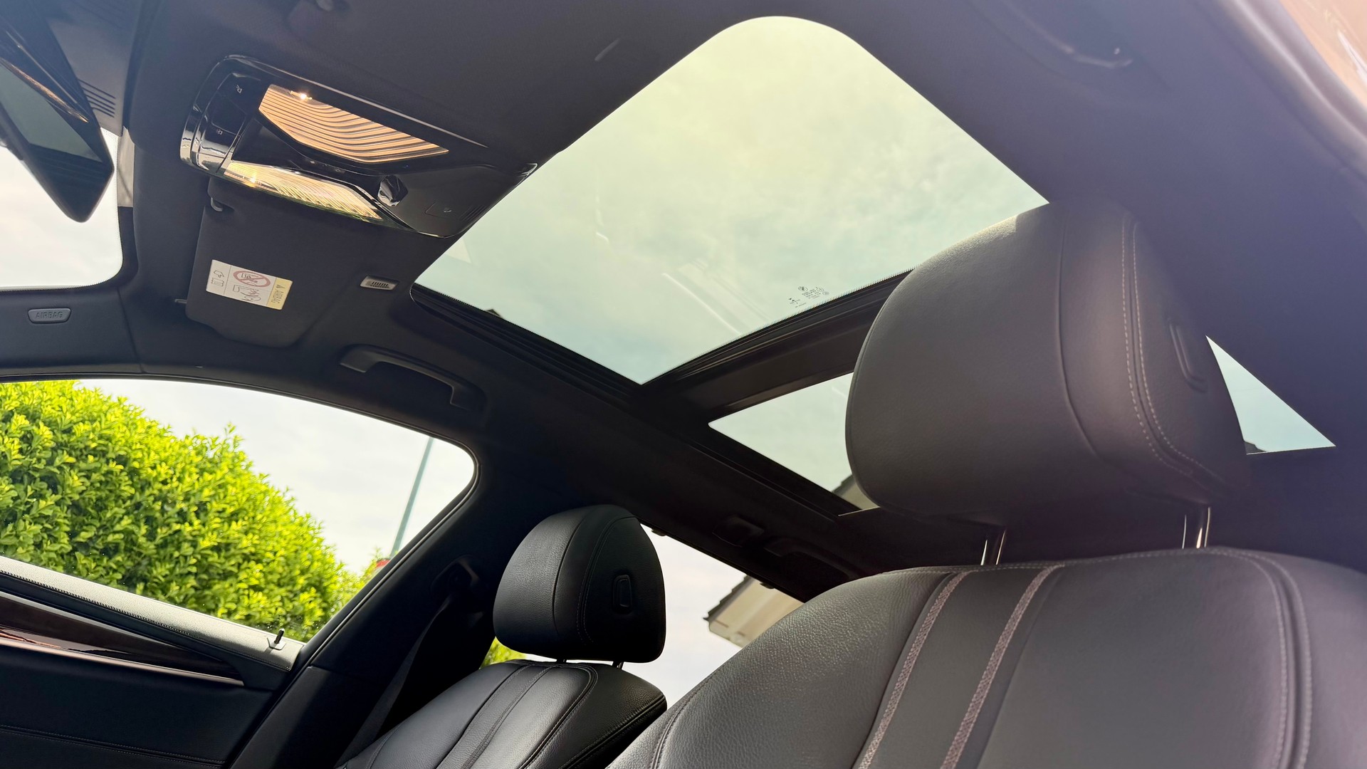 BMW 530i xDrive-image-5