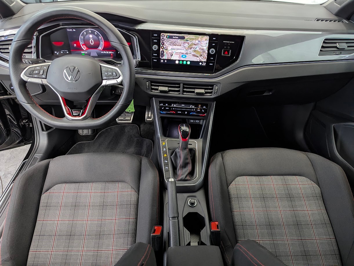 VW Polo 2.0 TSI GTI DSG*1.HAND WERKSGAR IQ-MATRIX LED SITZHEIZUNG KLIMAAUTO FULL-ASSISTS WIRELESS-APP*-image-26