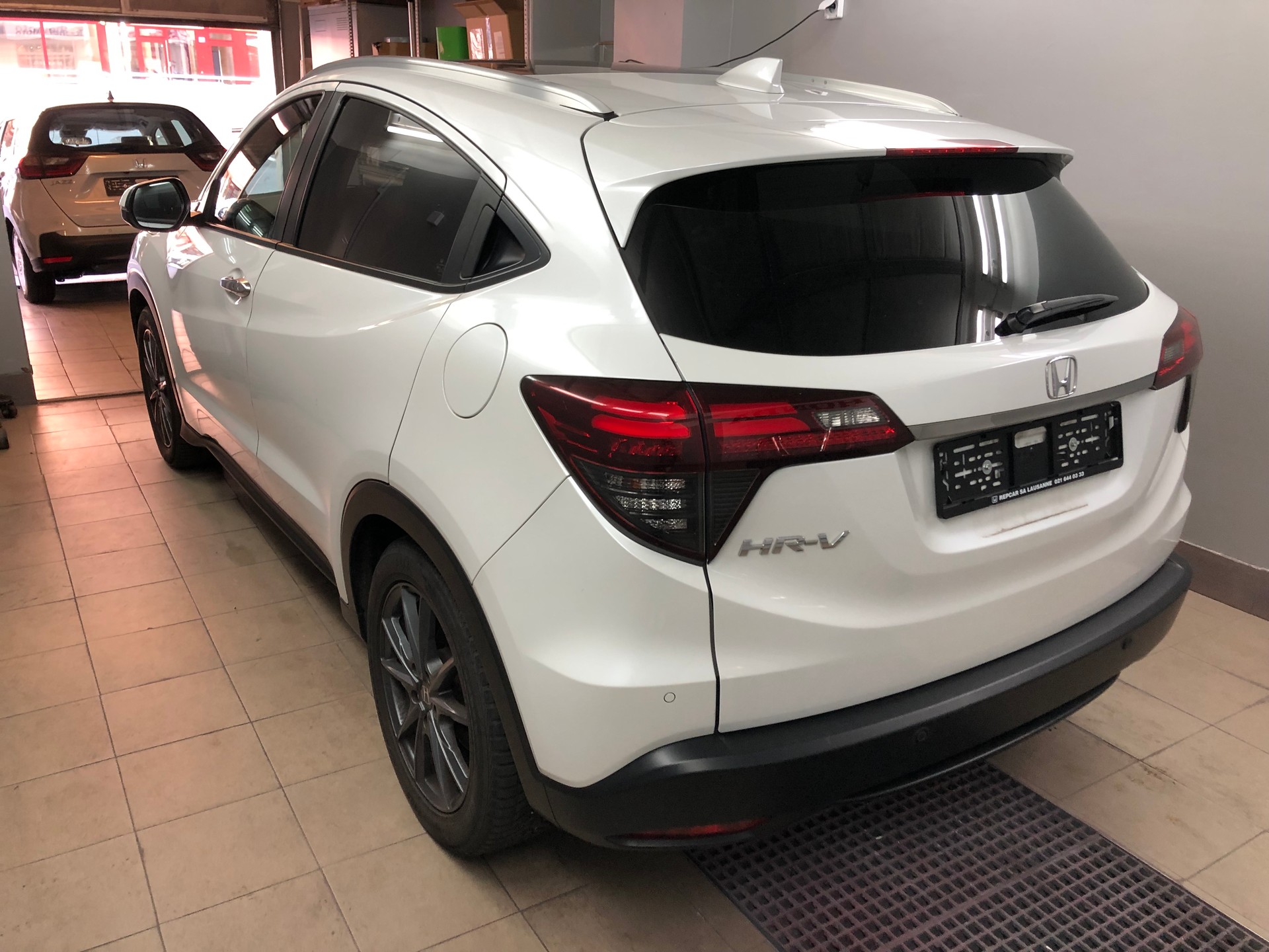 HONDA HR-V 1.5i-VTEC Executive-image-3
