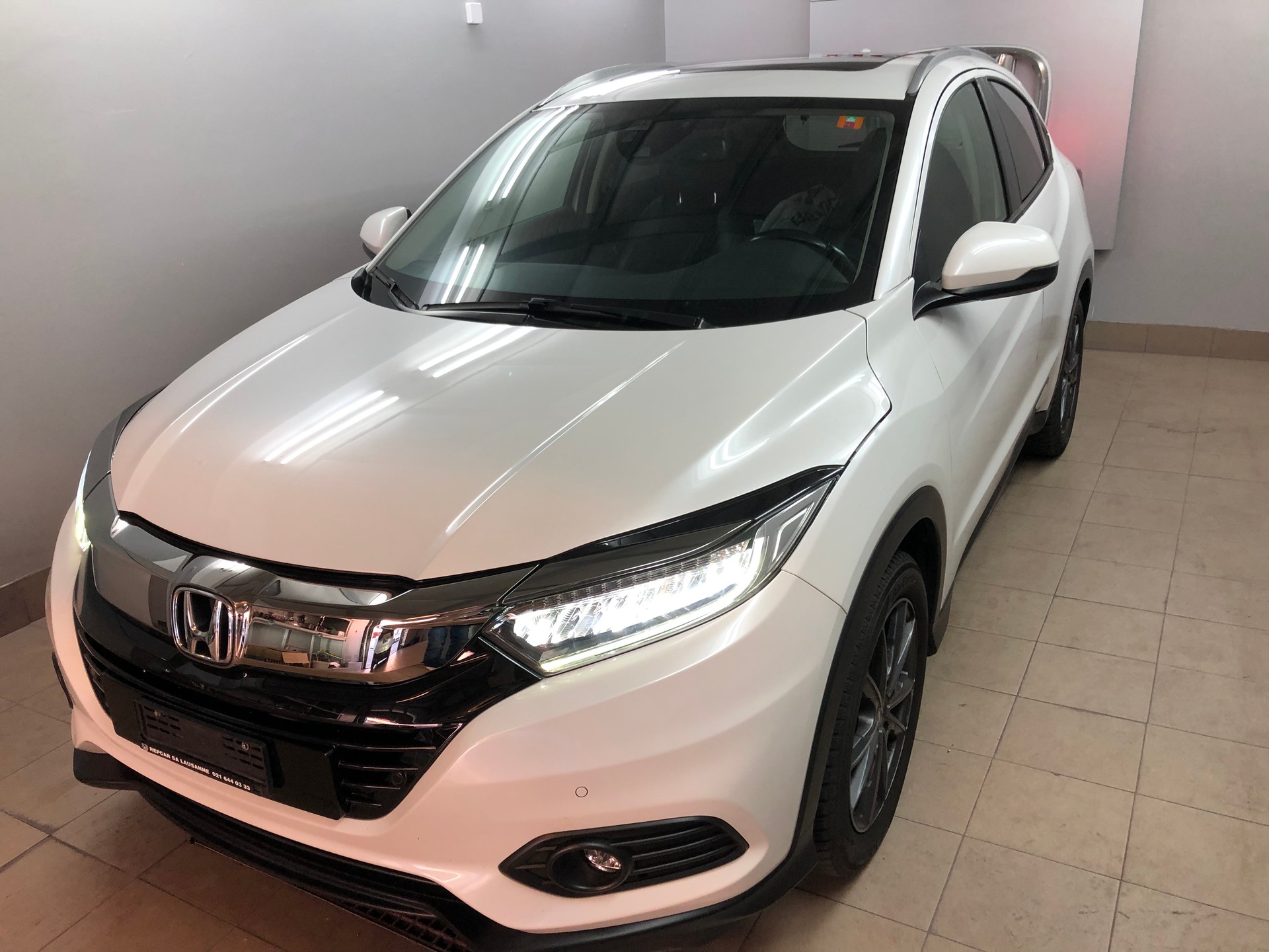 HONDA HR-V 1.5i-VTEC Executive-image-1